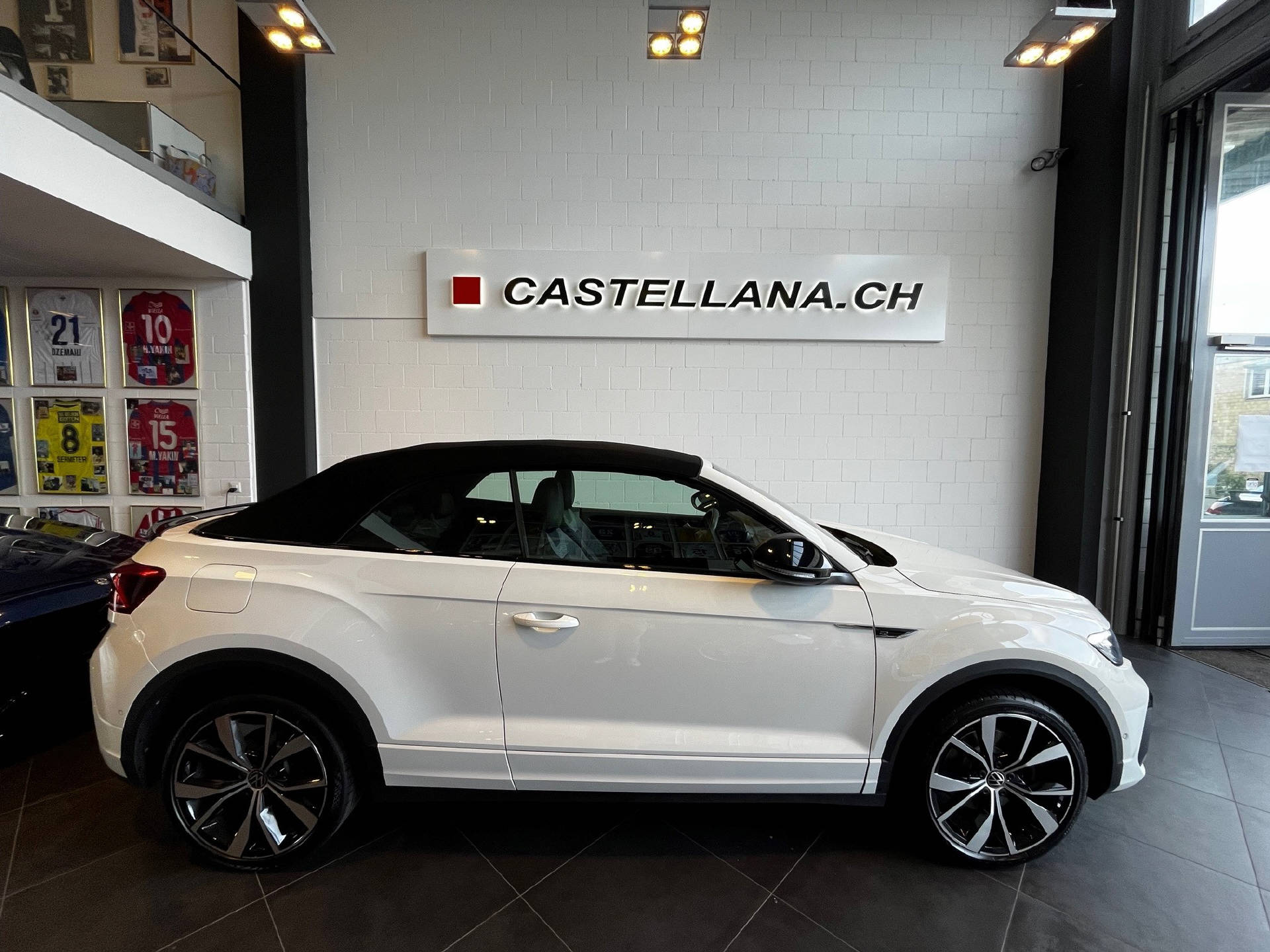 VW T-Roc Cabriolet 1.5 TSI R-Line DSG-image-7