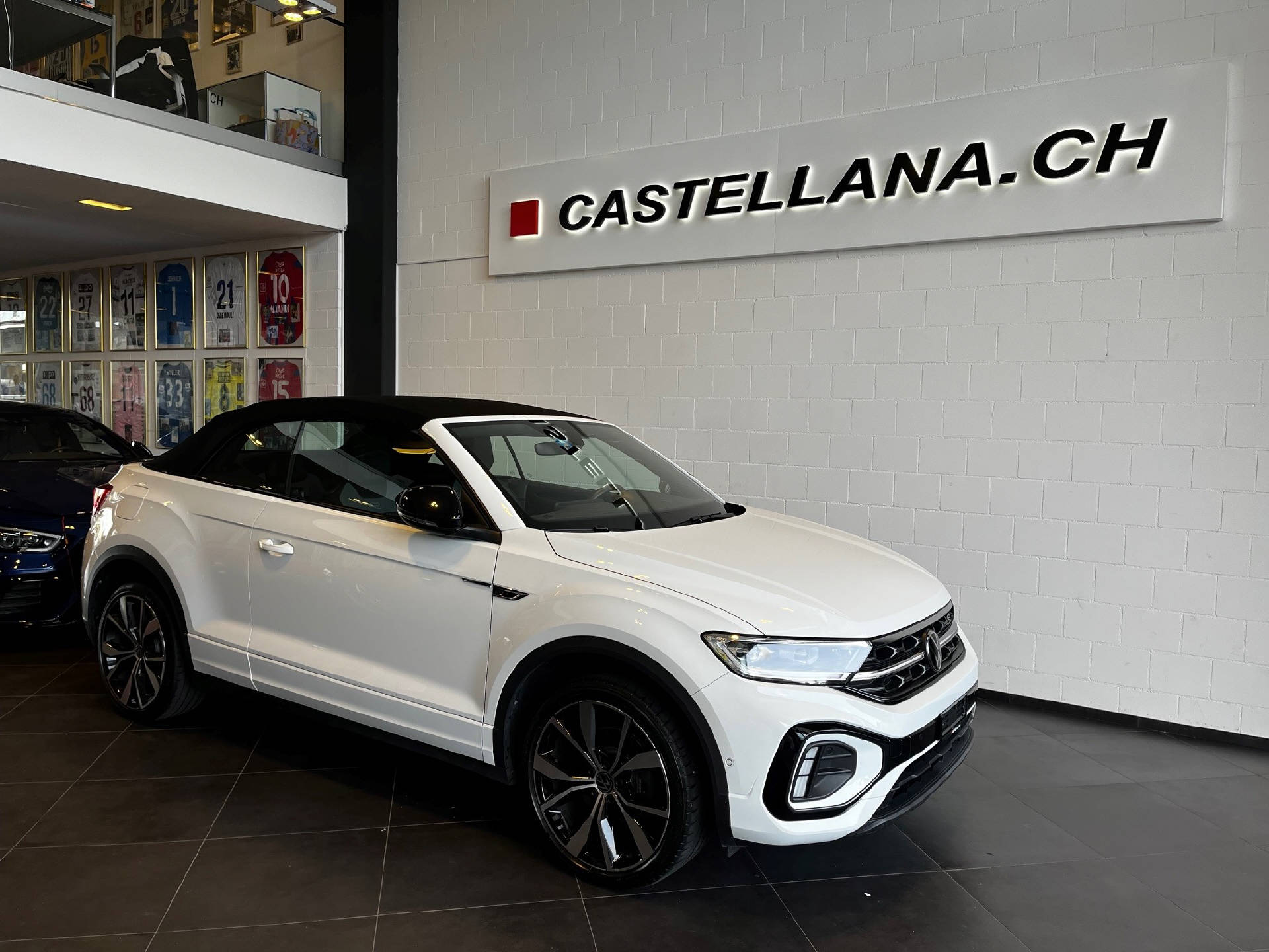VW T-Roc Cabriolet 1.5 TSI R-Line DSG-image-1