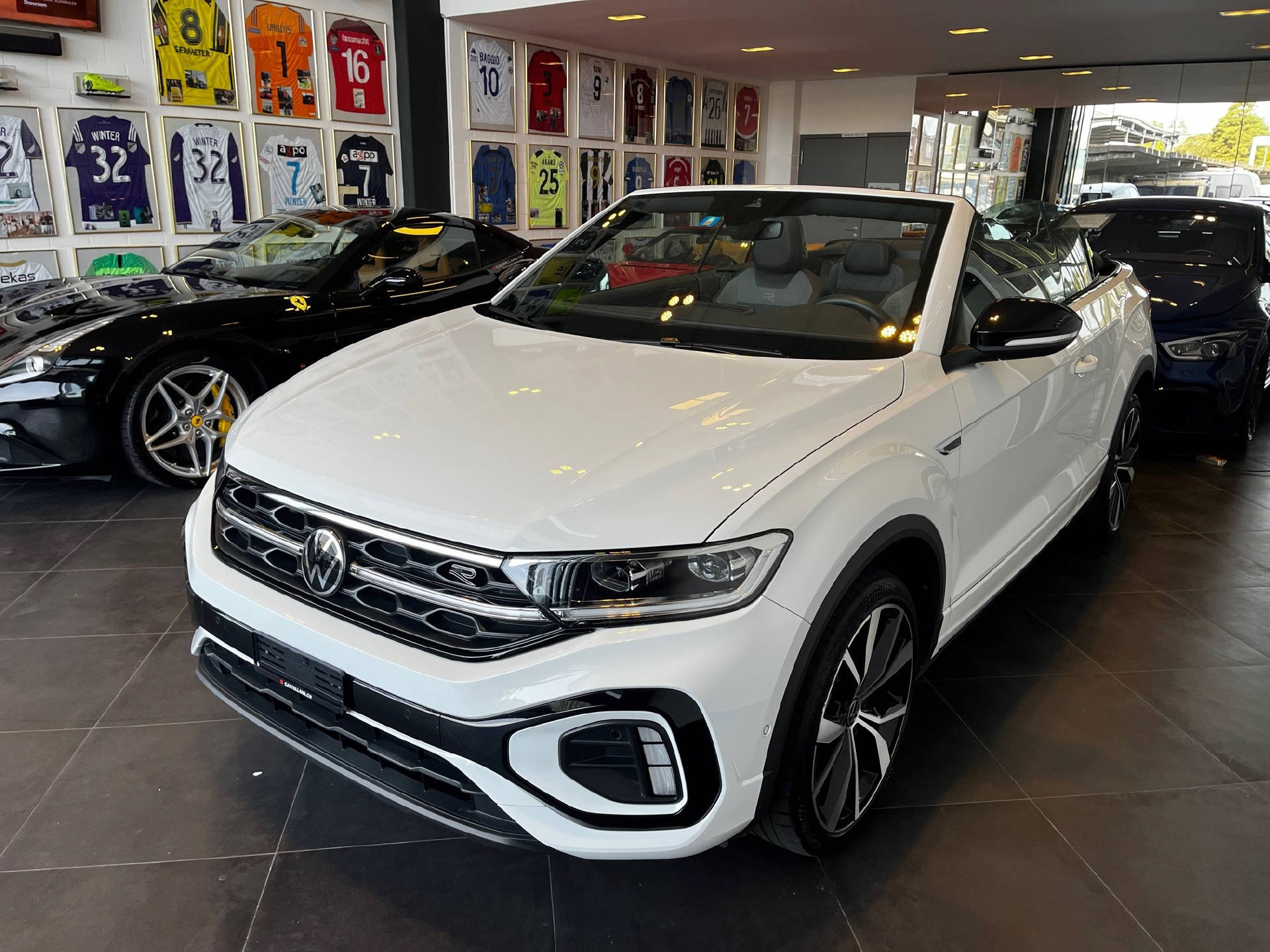 VW T-Roc Cabriolet 1.5 TSI R-Line DSG-image-4