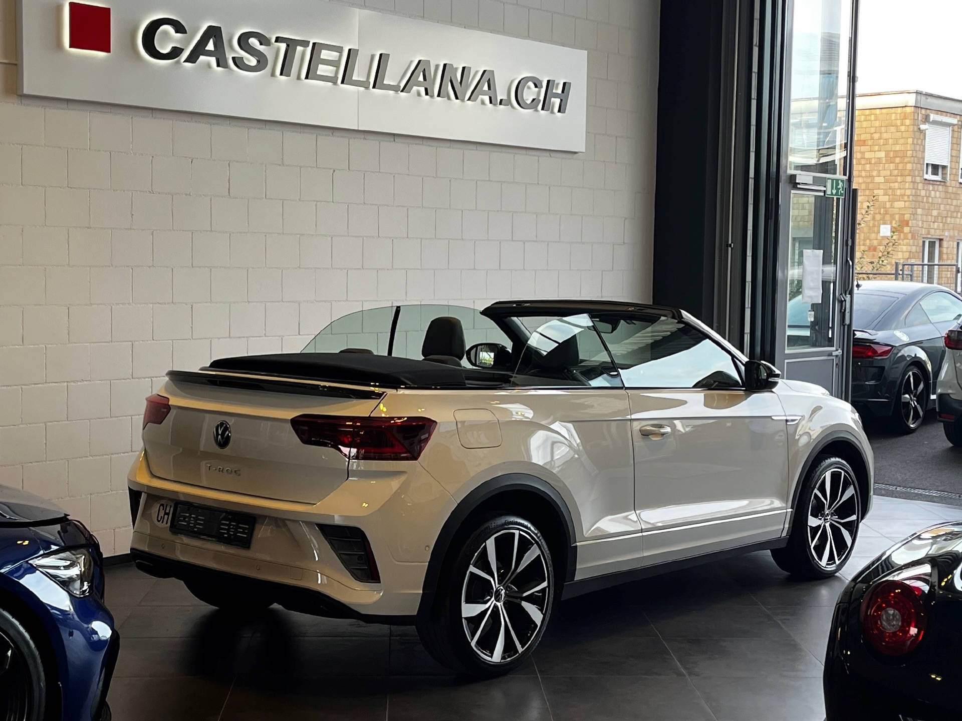 VW T-Roc Cabriolet 1.5 TSI R-Line DSG-image-10