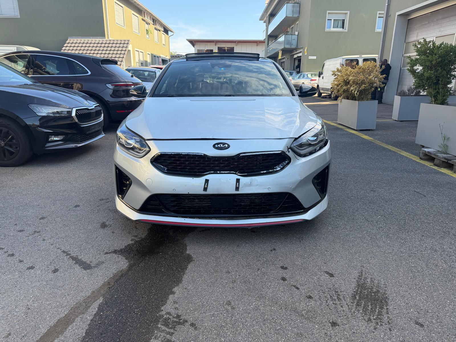 KIA ProCeed 1.6 T-GDi GT DCT-image-1