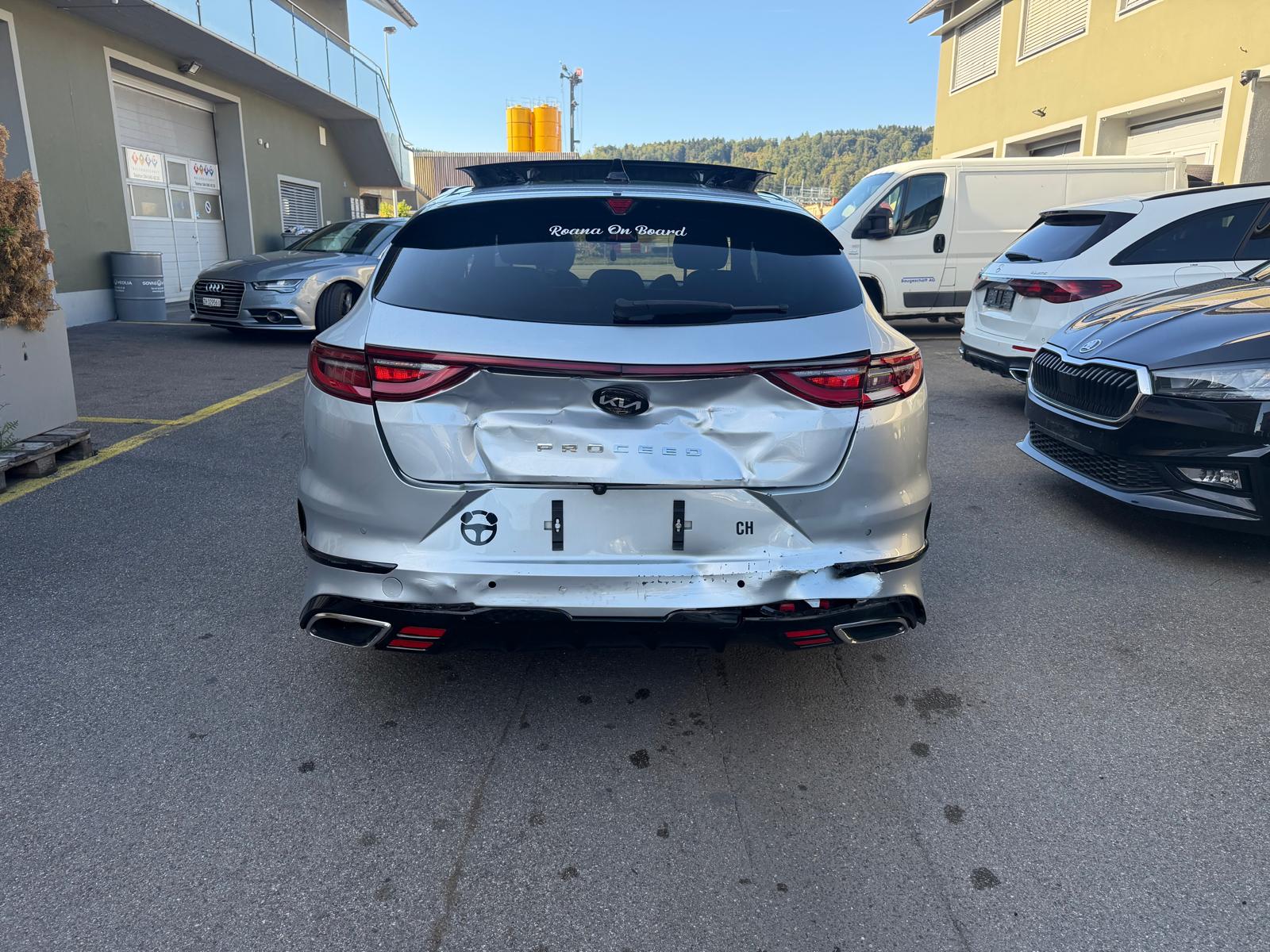 KIA ProCeed 1.6 T-GDi GT DCT-image-5