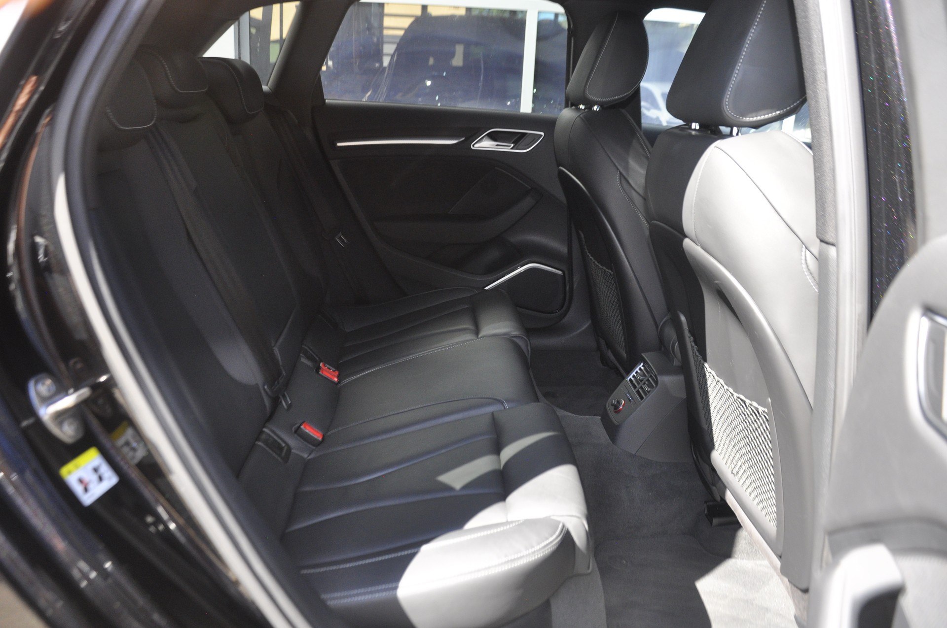AUDI RS3 2.5 TSI quattro S-tronic I Audi Individual Panther Black Perleffekt-image-7