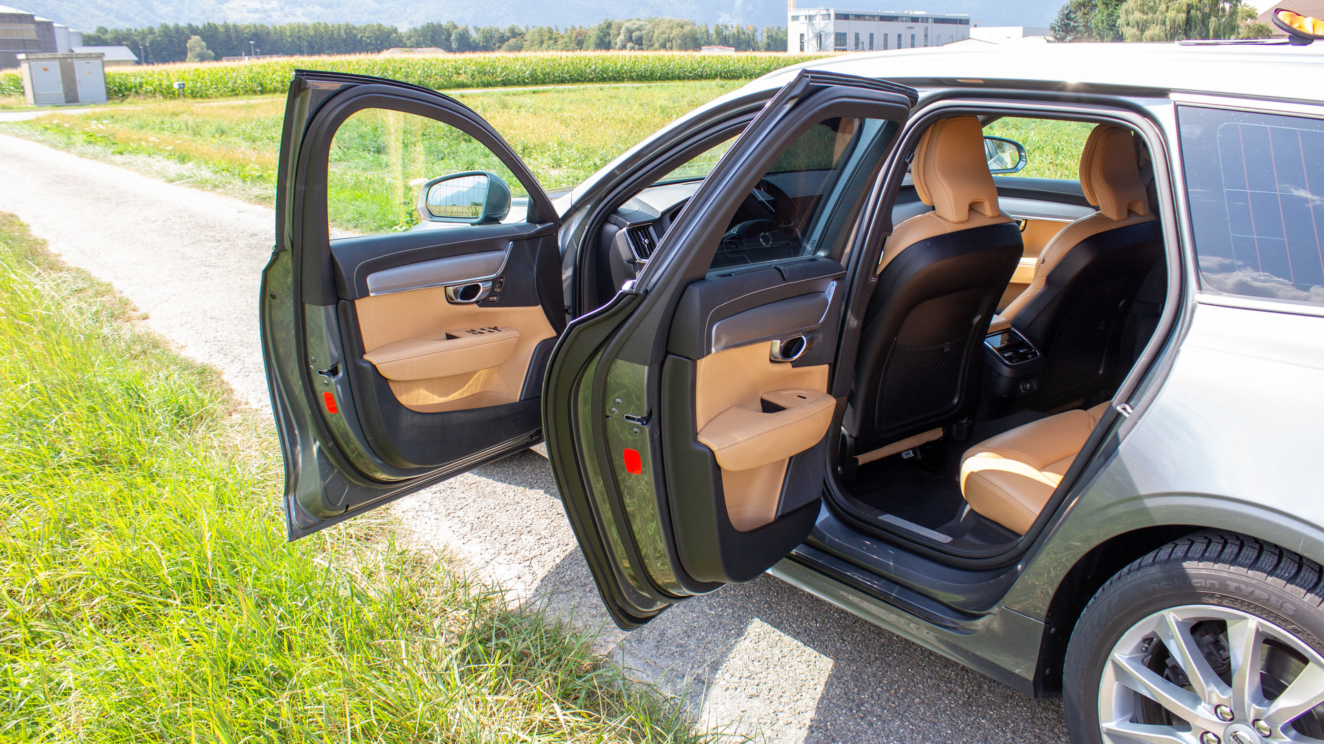 VOLVO 2.0 T6 Inscription AWD-image-5