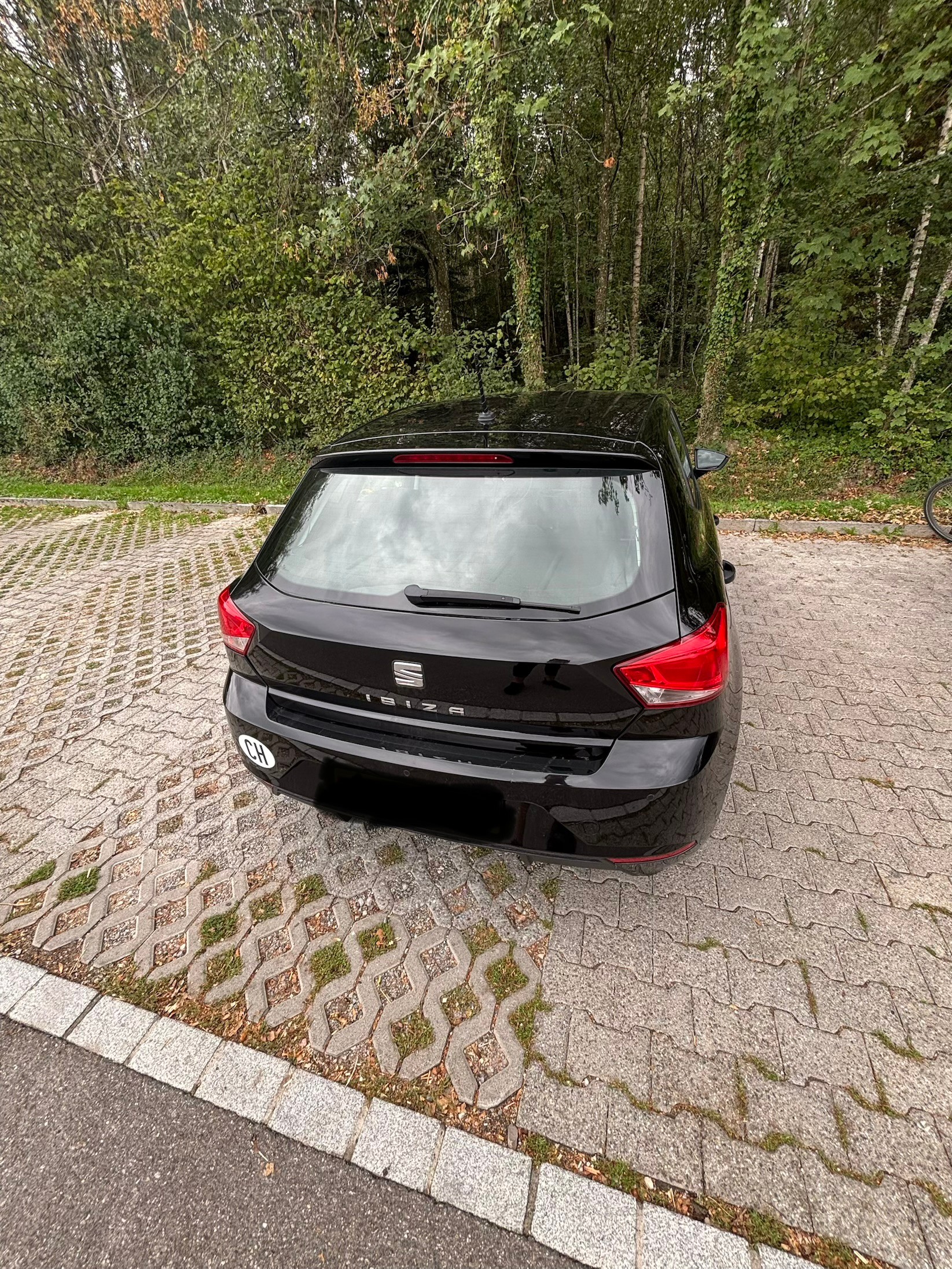 SEAT 1.0 MPI 75 Reference-image-1