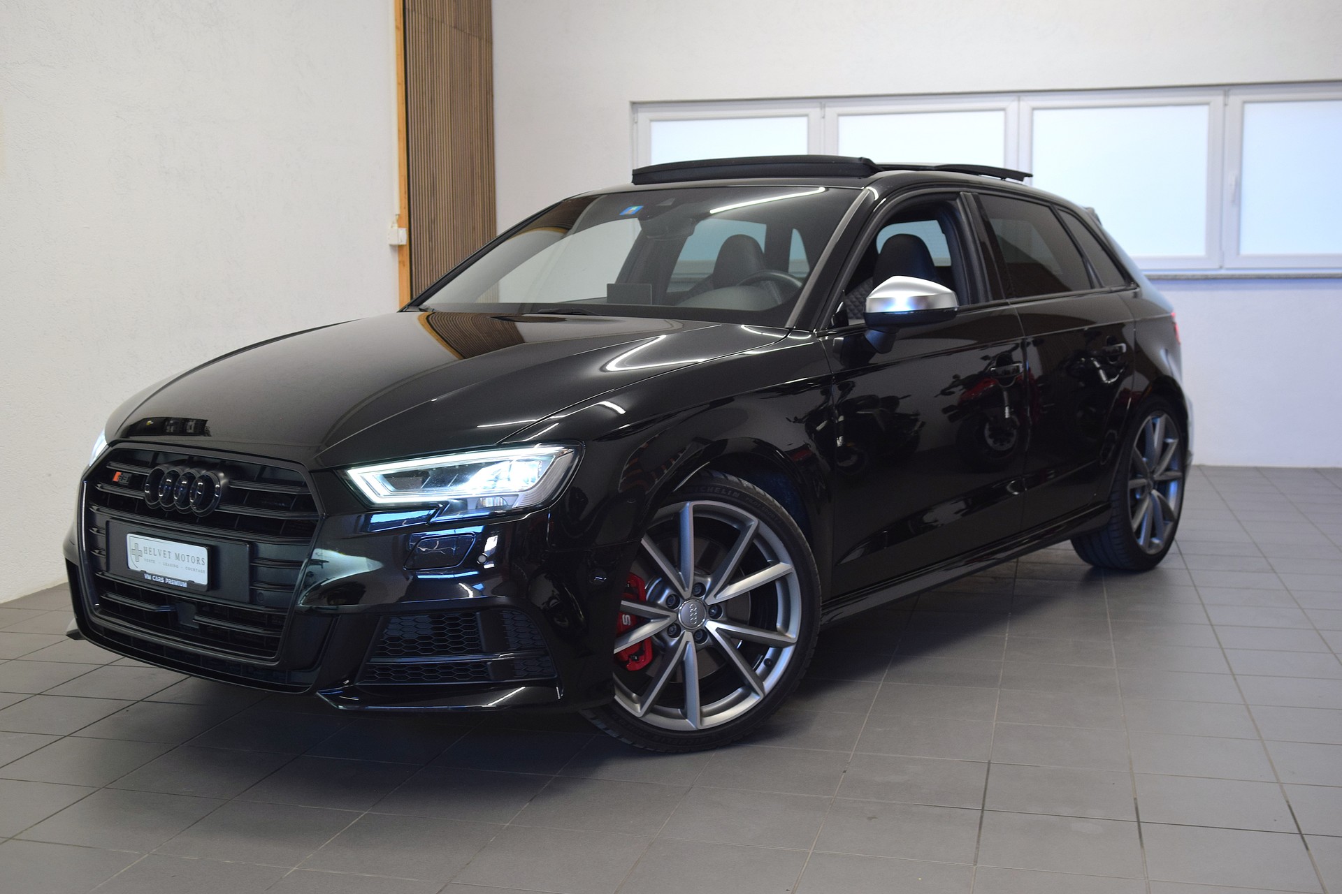 AUDI S3 Sportback 2.0 TFSI quattro S-tronic-image-0