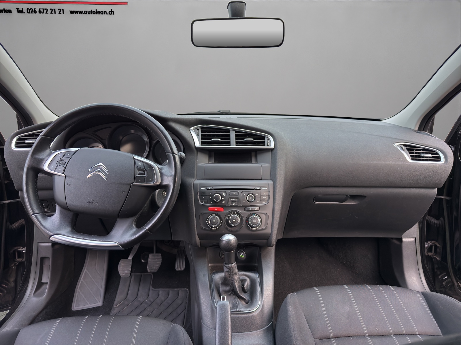 CITROEN C4 Berline 1.4 VTi Attraction-image-13