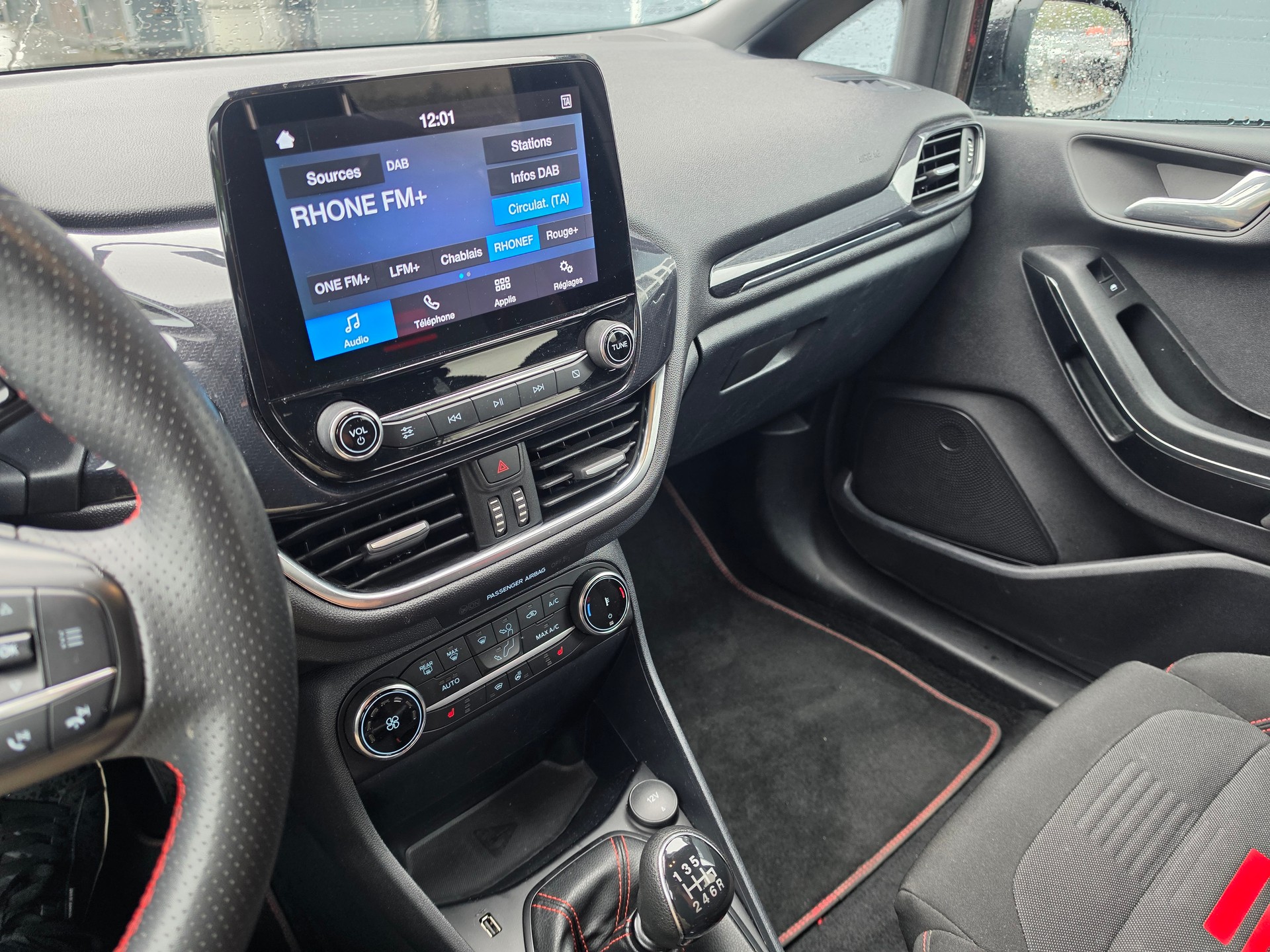 FORD Fiesta 1.0 SCTi MHEV ST-Line-image-12