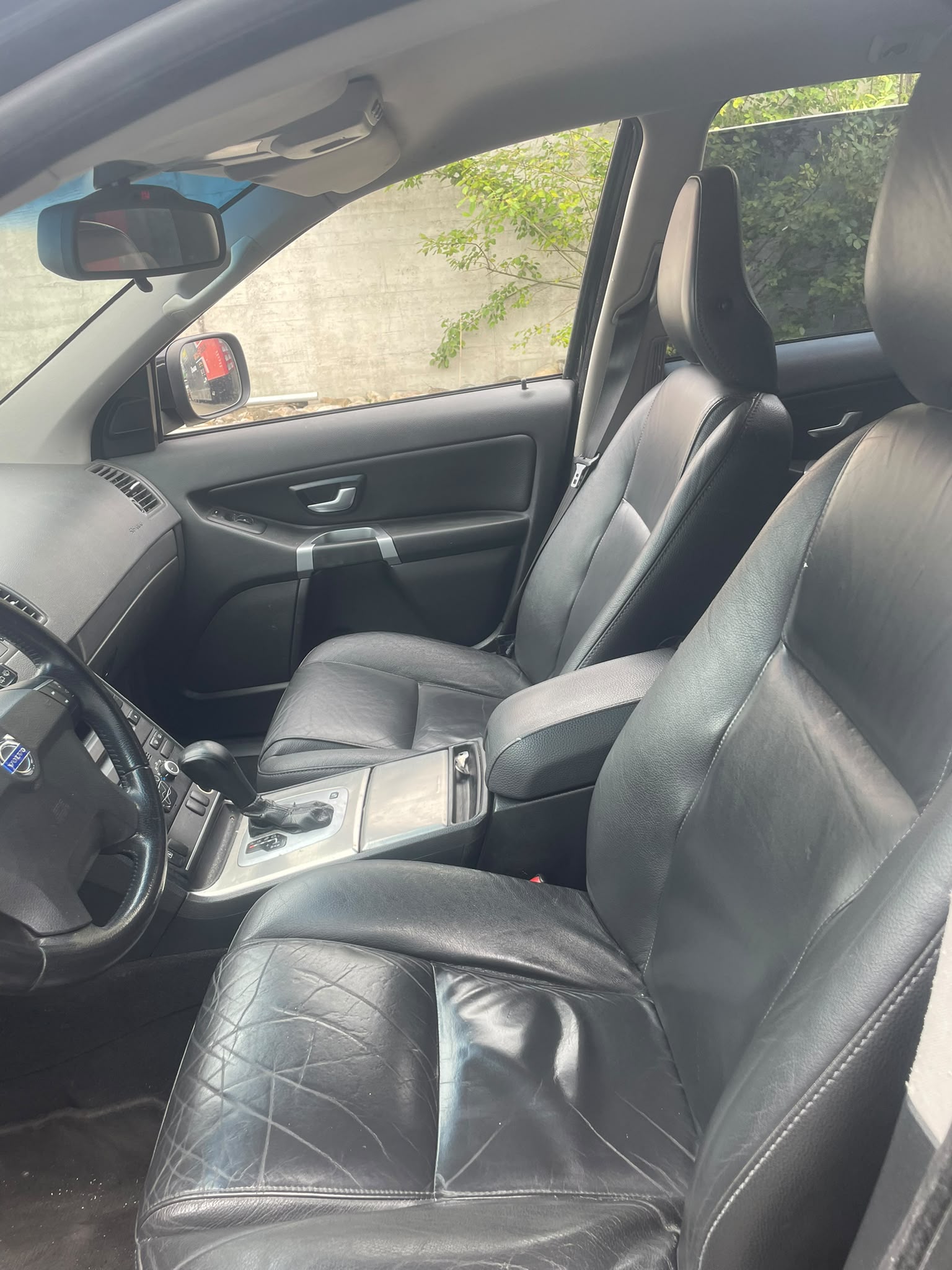 VOLVO XC90 D5 AWD Momentum Geartronic-image-6