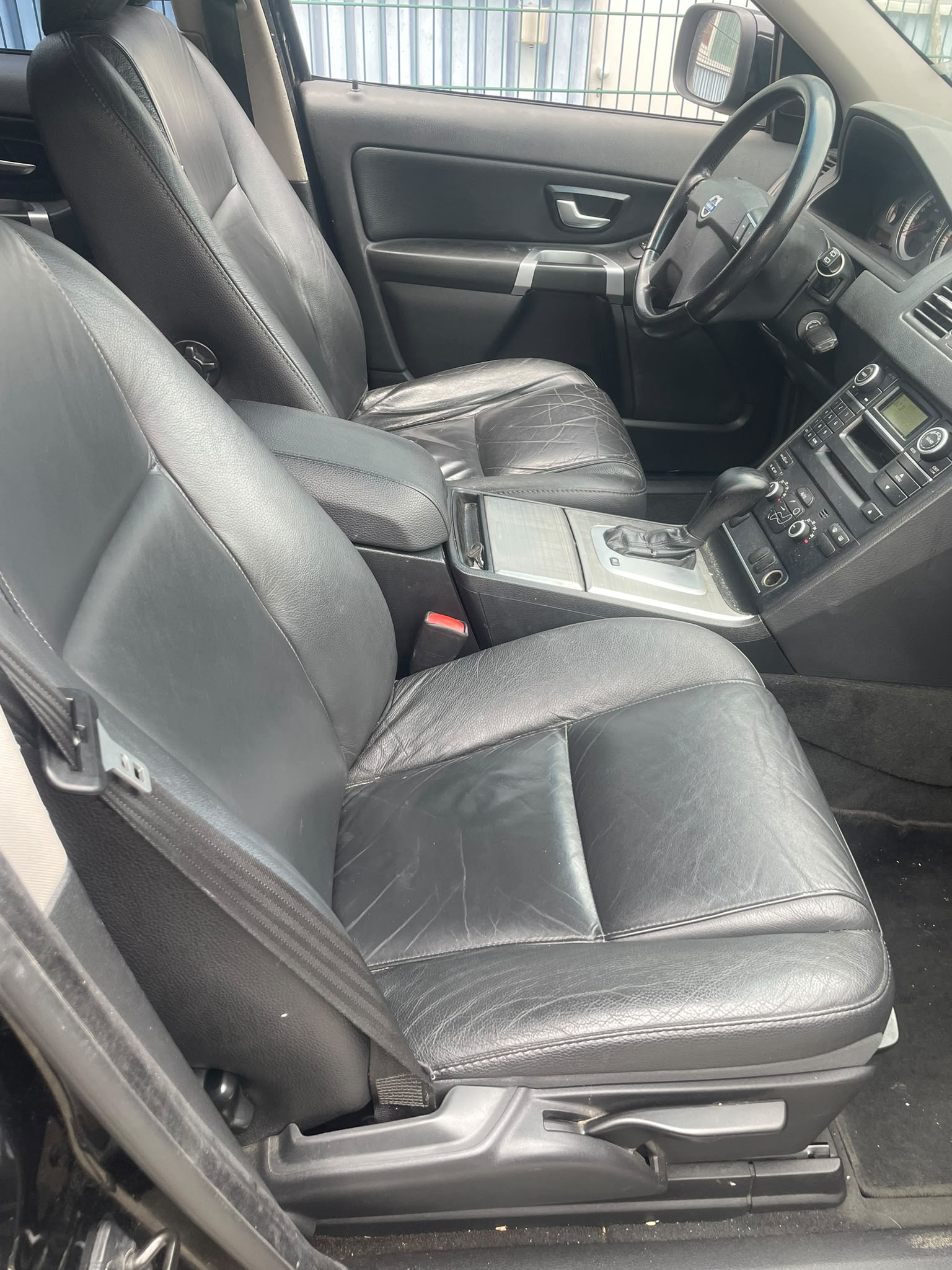VOLVO XC90 D5 AWD Momentum Geartronic-image-7