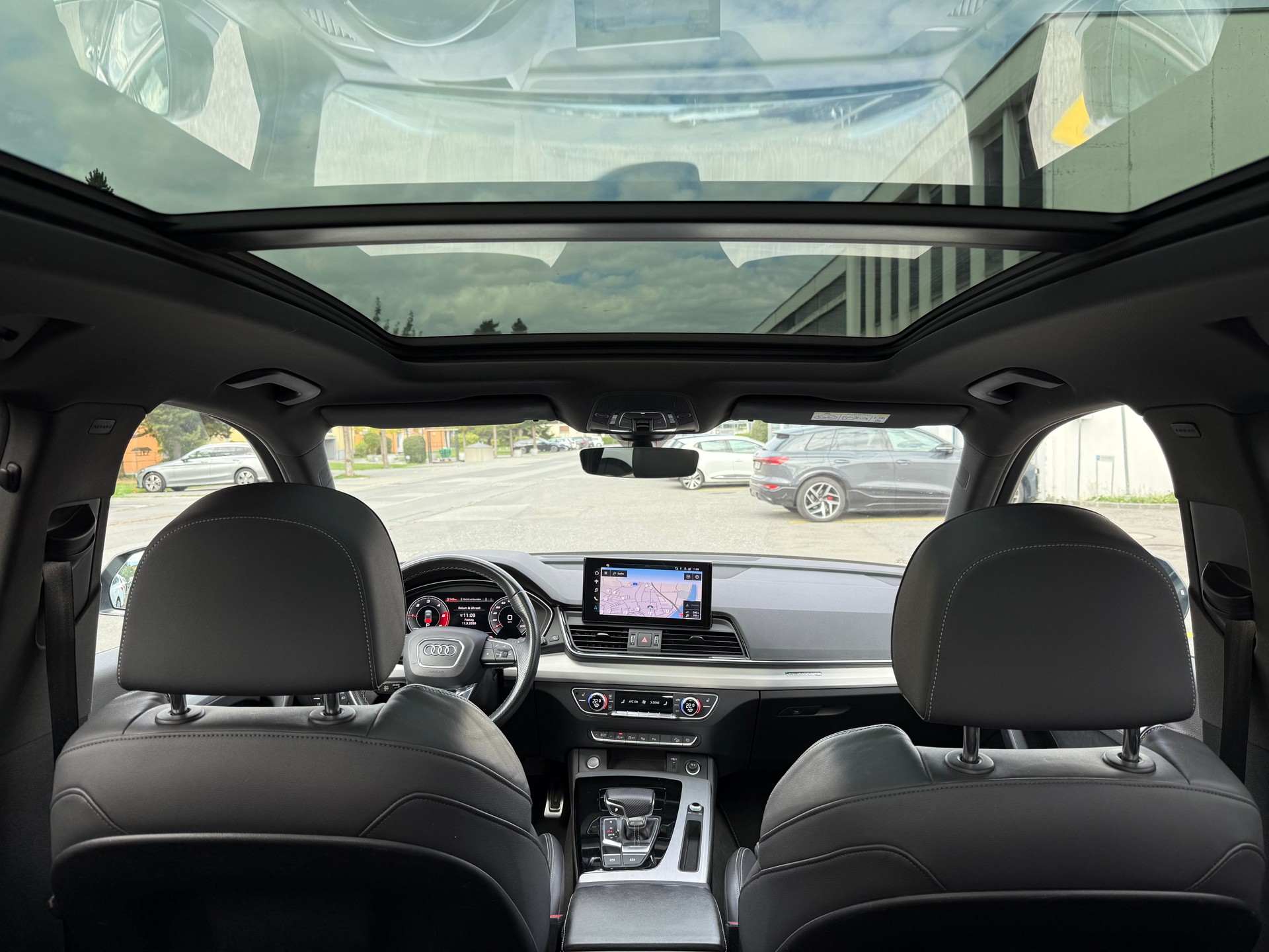 AUDI Q5 2.0 40 TDI S Line quattro S-Tronic-image-15
