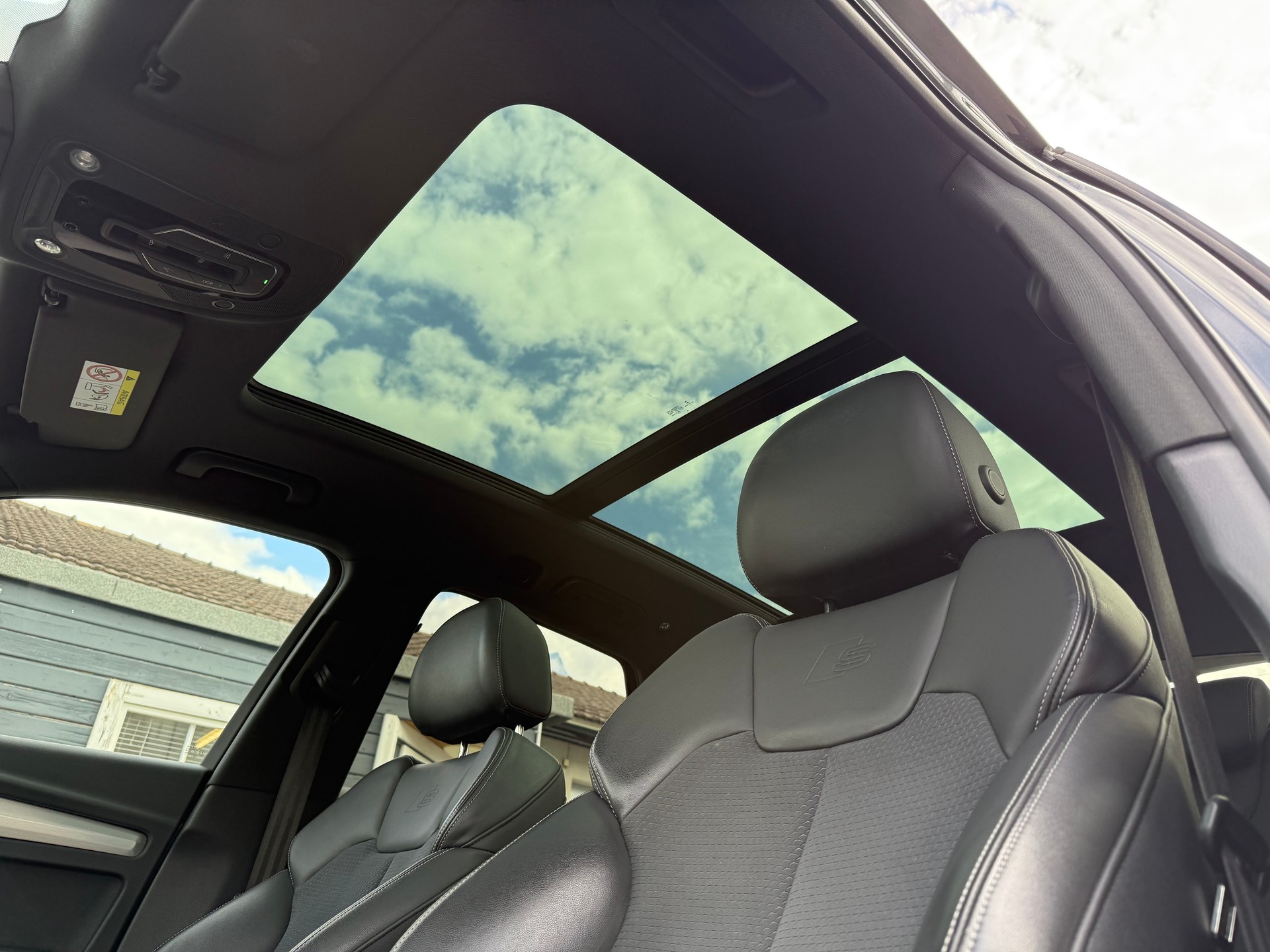 AUDI Q5 2.0 40 TDI S Line quattro S-Tronic-image-11
