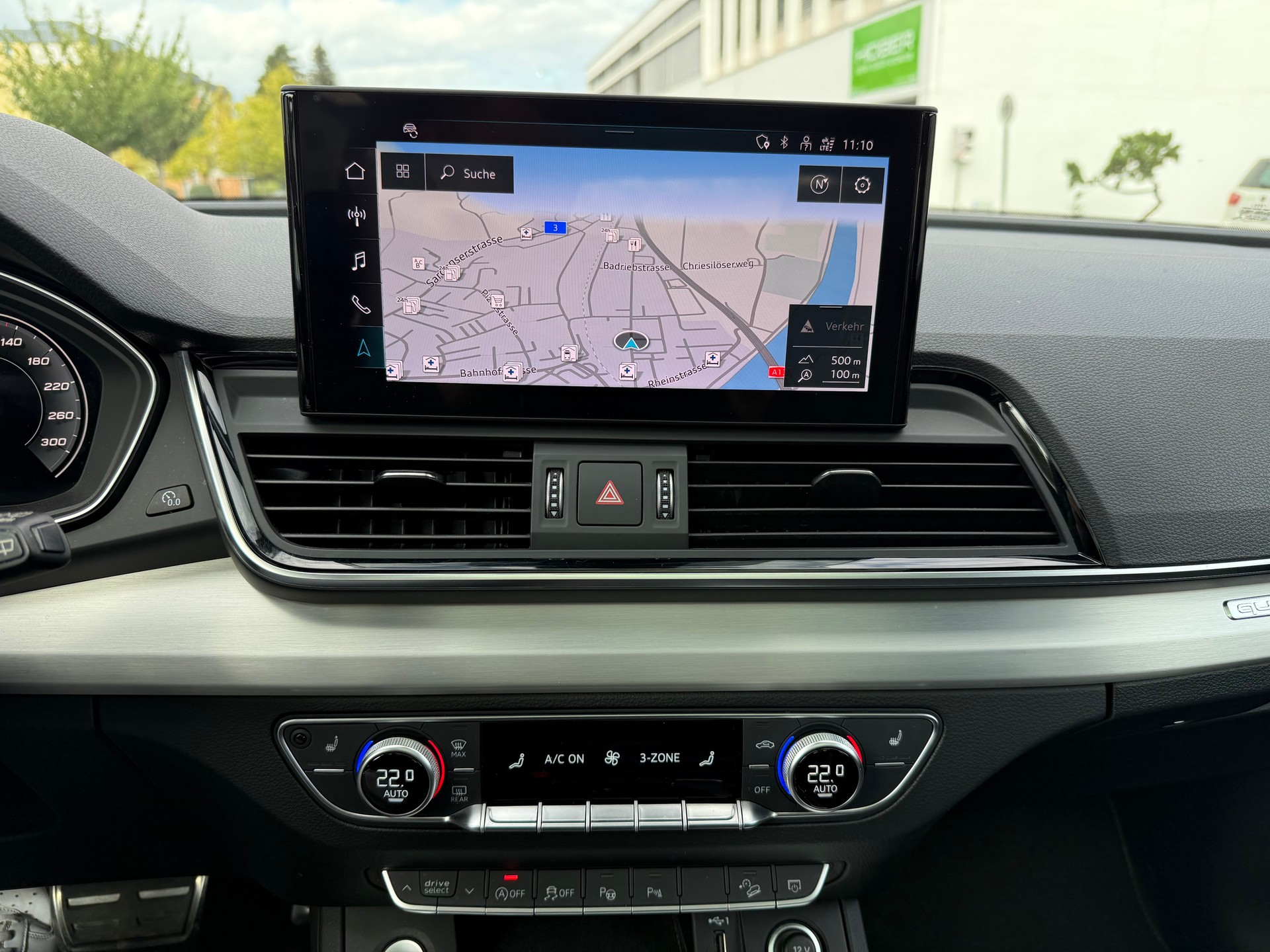 AUDI Q5 2.0 40 TDI S Line quattro S-Tronic-image-25