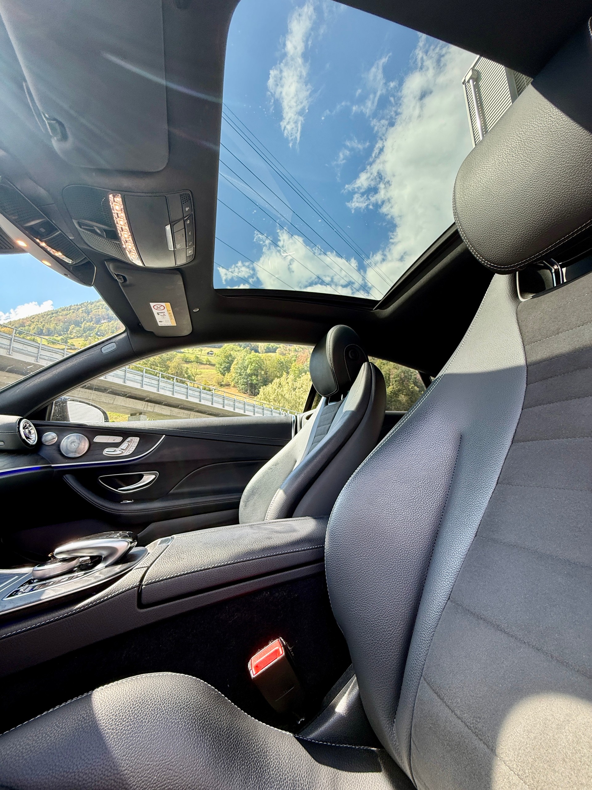 MERCEDES-BENZ E 200 AMG Line 4matic-image-7