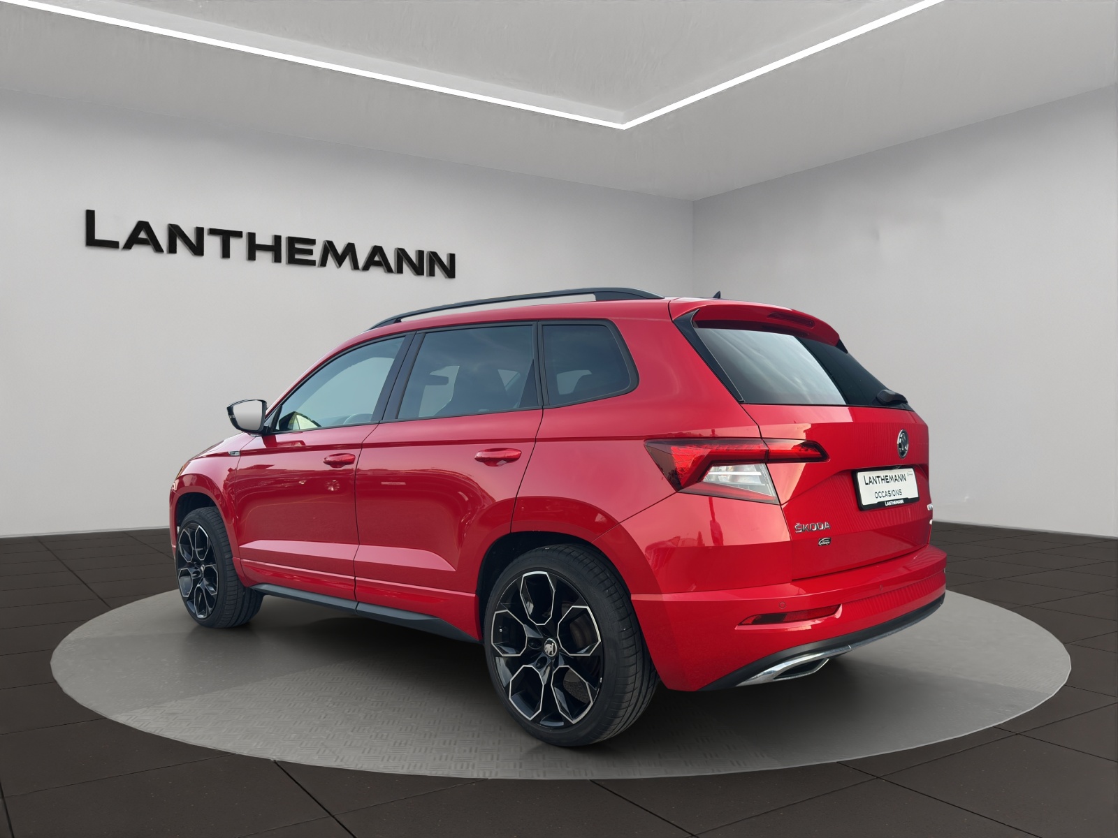 SKODA Karoq 2.0 TSI SportLine 4x4 DSG-image-2