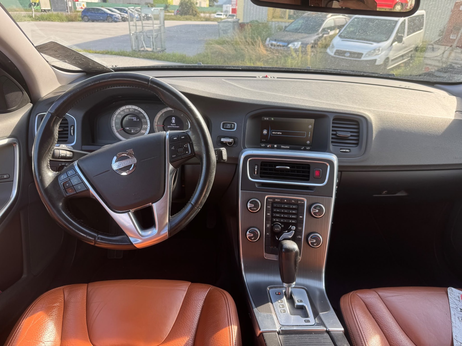 VOLVO V60 D5 AWD R-Design Geartronic-image-7