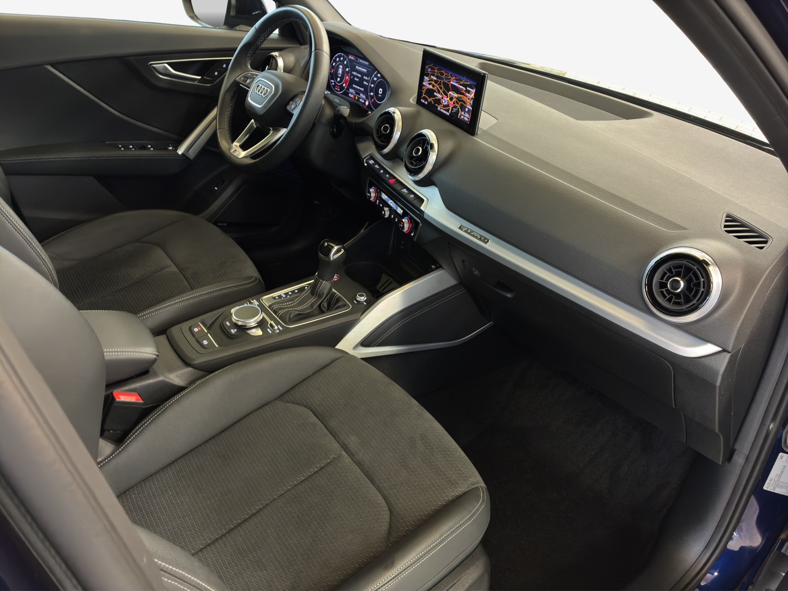 AUDI SQ2 TFSI quattro S-tronic-image-13