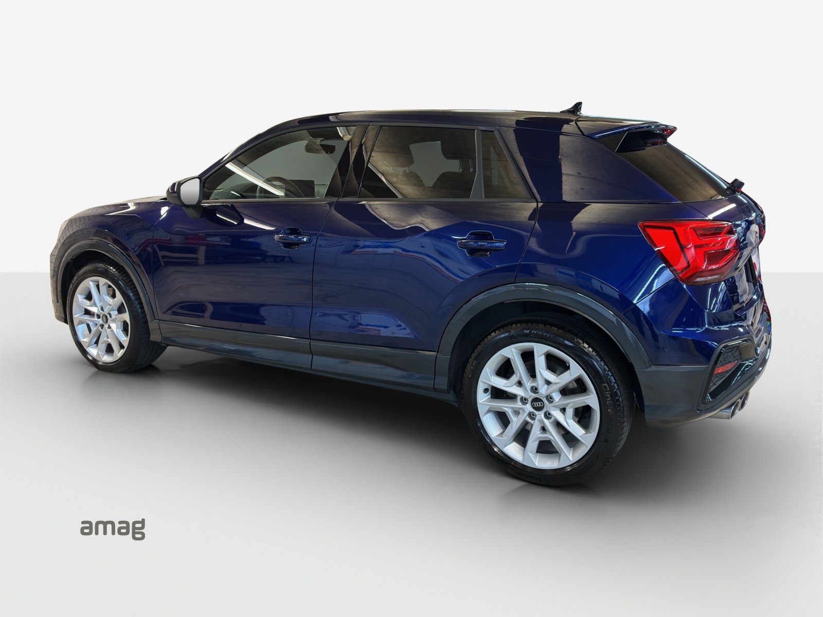 AUDI SQ2 TFSI quattro S-tronic-image-2