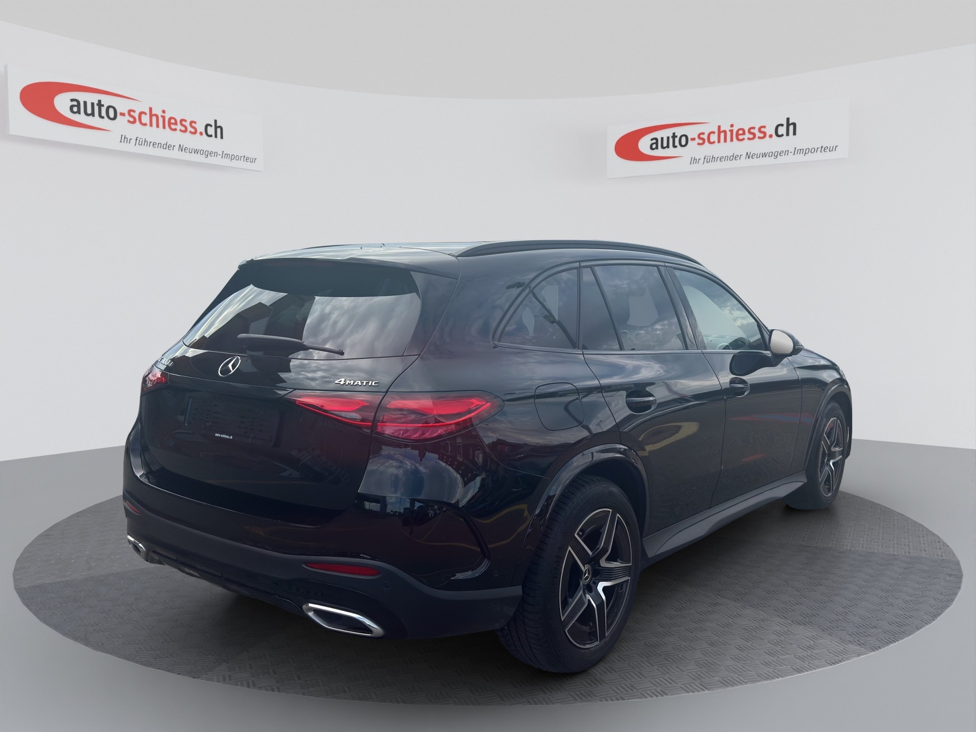 MERCEDES-BENZ GLC 300 d 4Matic 9G-Tronic AMG Edition Night-image-4