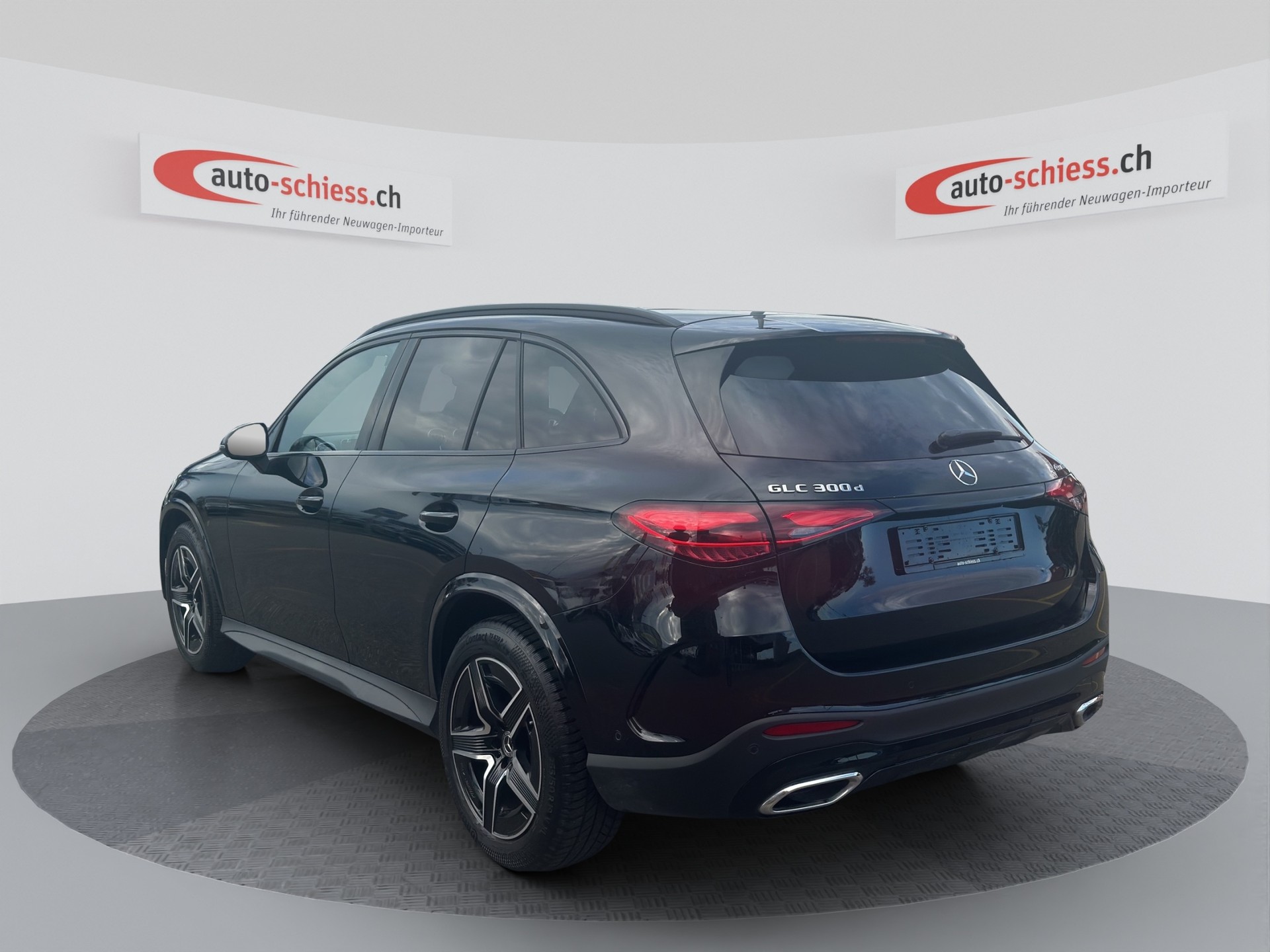MERCEDES-BENZ GLC 300 d 4Matic 9G-Tronic AMG Edition Night-image-2