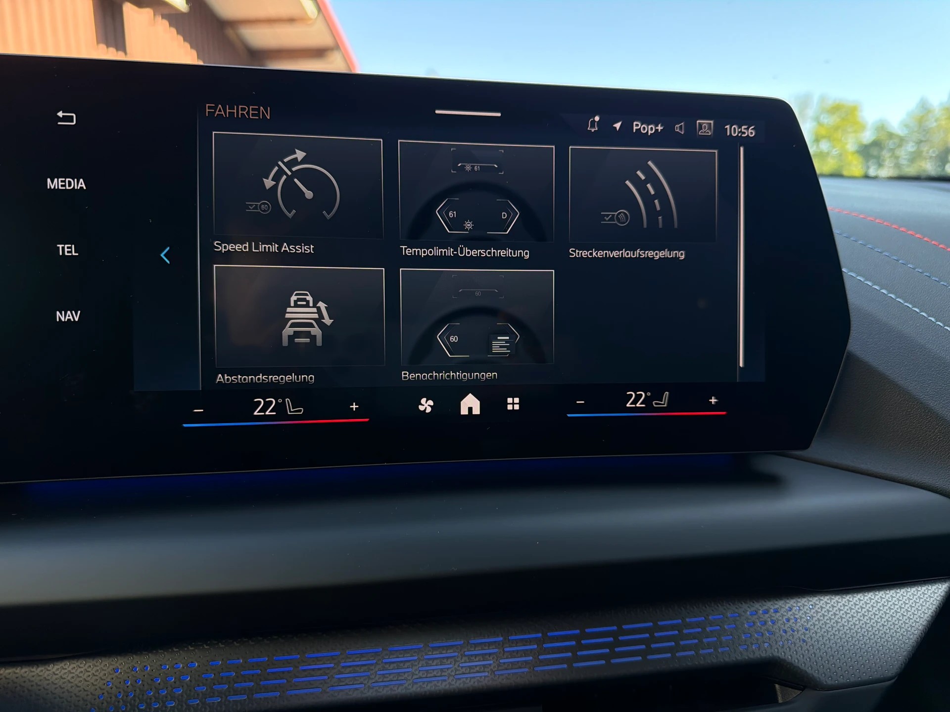 BMW 118d M Sport Pro | HEAD-UP DISPLAY | MASSAGESITZE | 360° KAMERA | KEYLESS GO-image-25