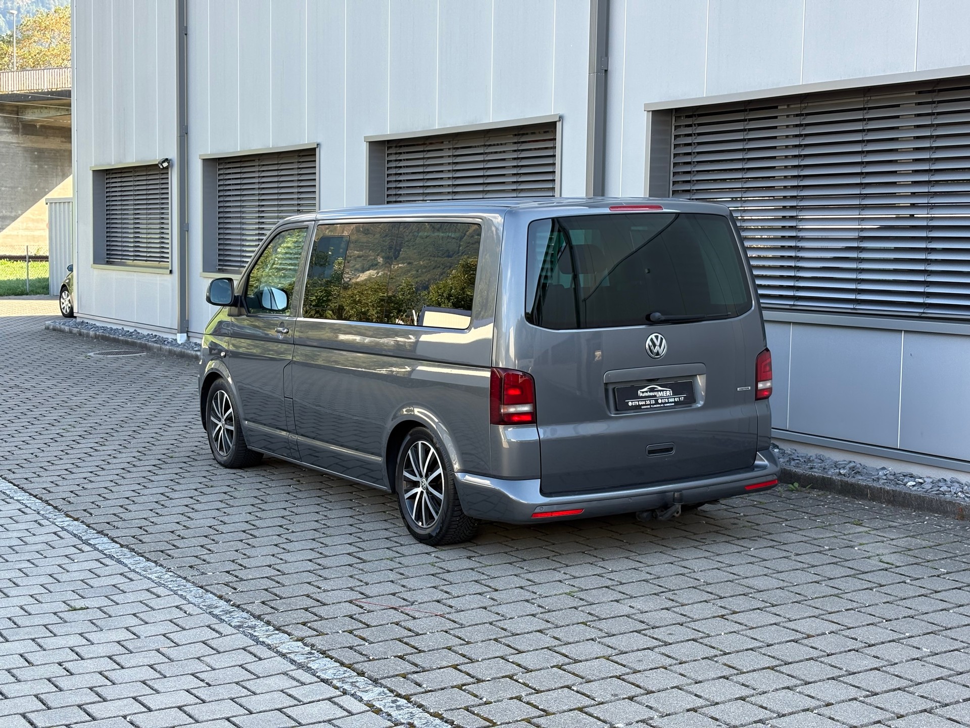 VW T5 Multivan 2.0 Bi-TDI CR Highline 4Motion-image-11