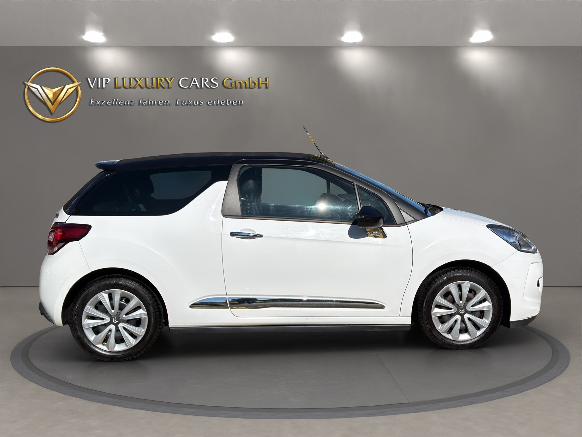 DS AUTOMOBILES DS3 Cabrio 1.2 VTi Chic-image-5