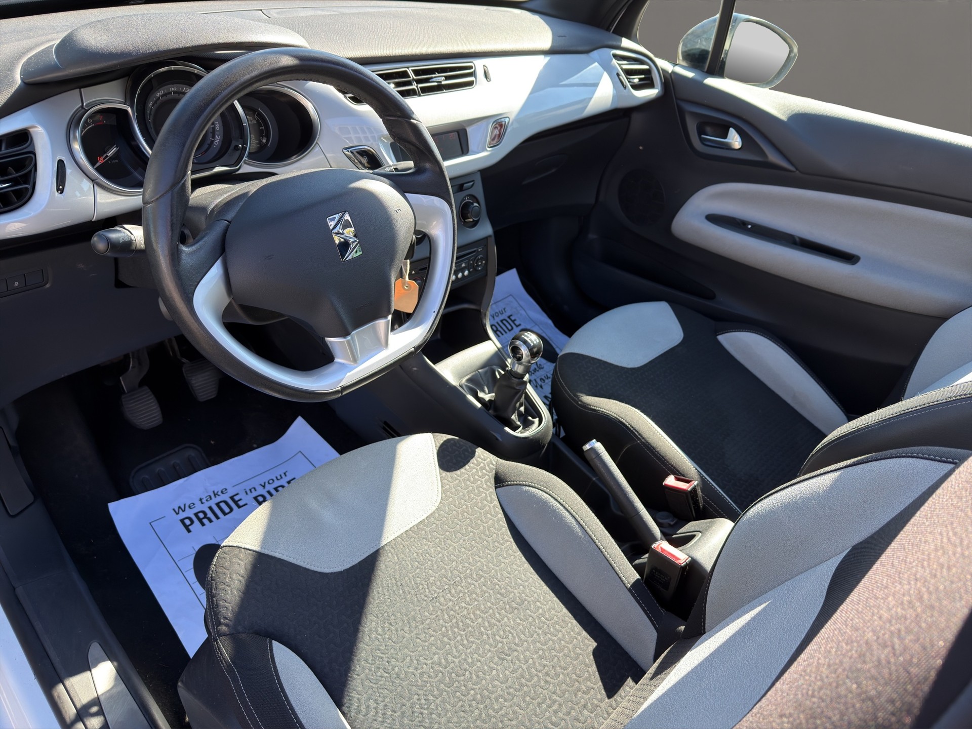 DS AUTOMOBILES DS3 Cabrio 1.2 VTi Chic-image-9