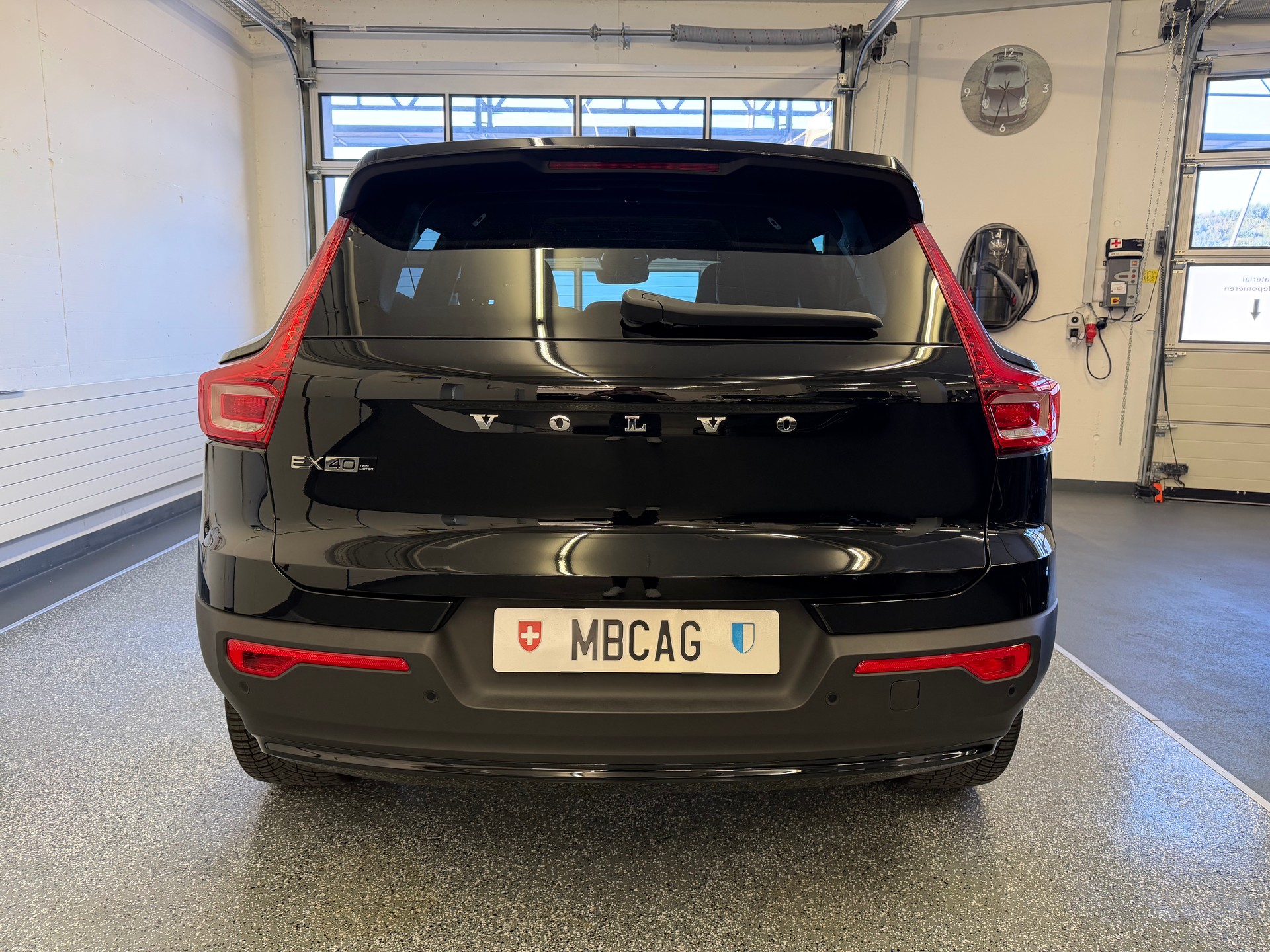 VOLVO EX40 82kWh Twin Motor AWD Plus, CH Typenschein-image-6