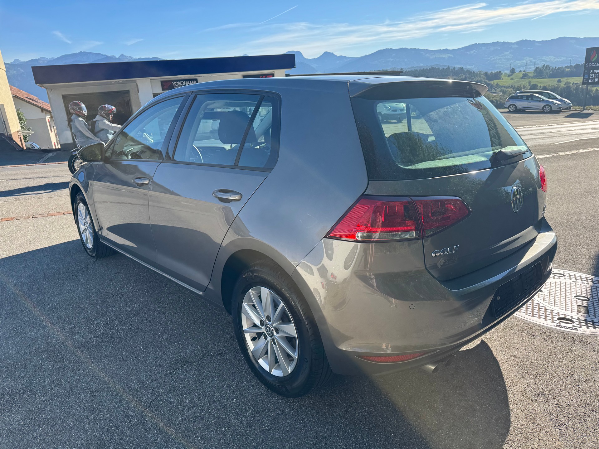 VW Golf 1.6 TDI Comfortline 4Motion-image-3