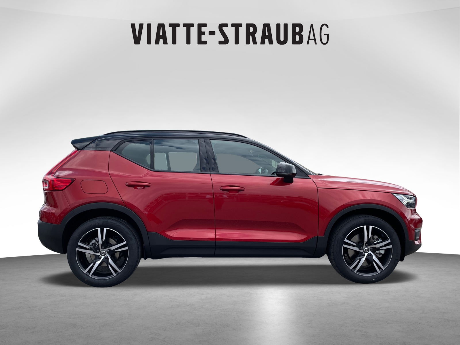 VOLVO XC40 1.5 T4 PiH R-Design-image-5