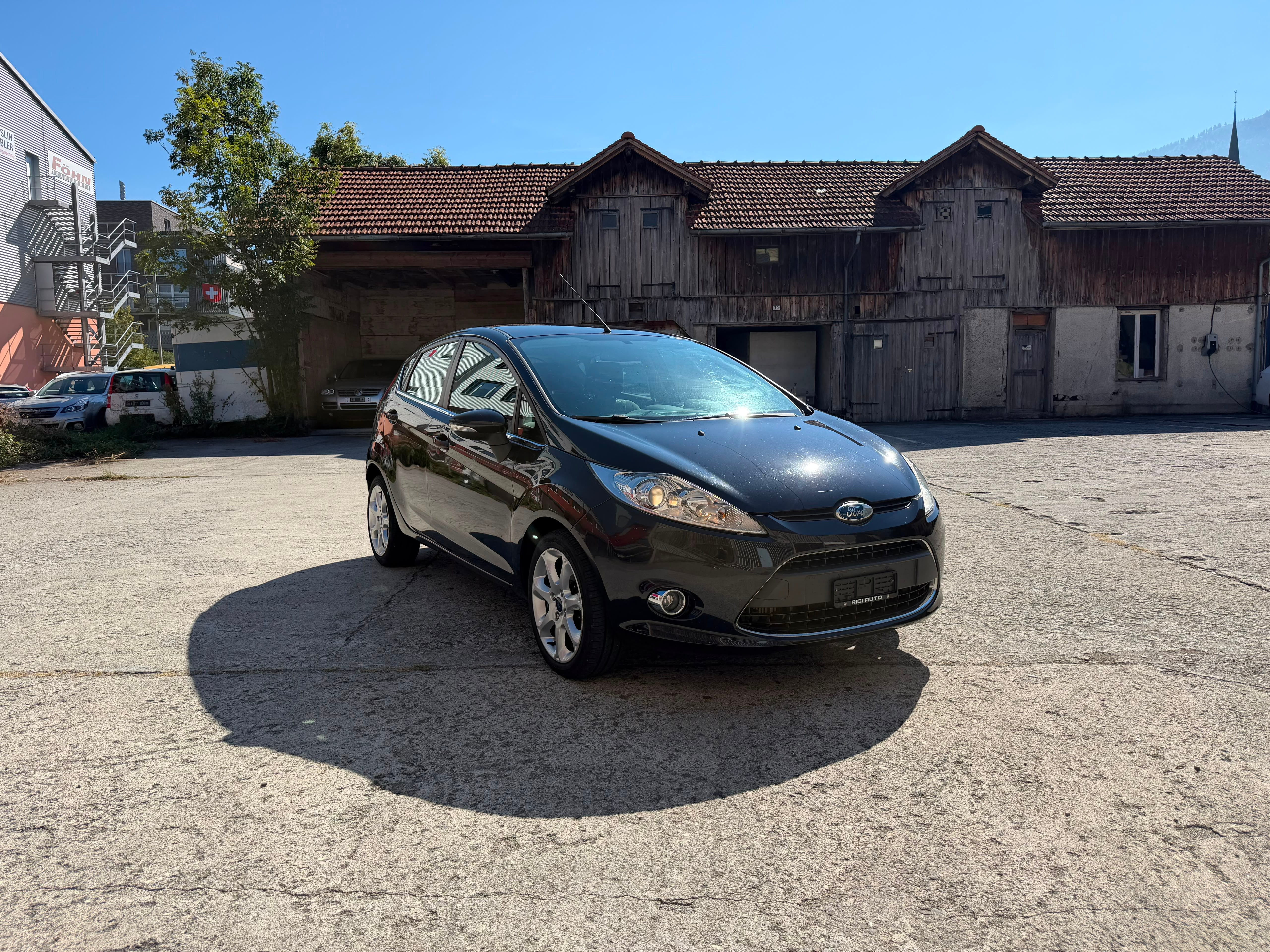 Car photo