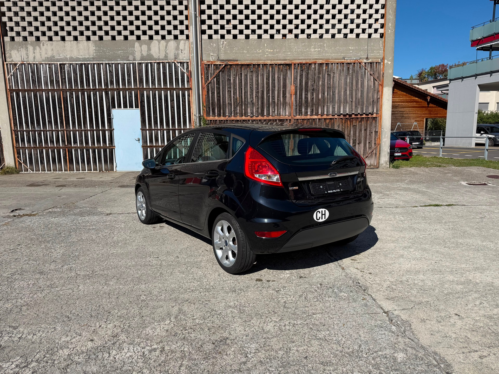FORD Fiesta 1.6 16V TDCi Trend-image-2