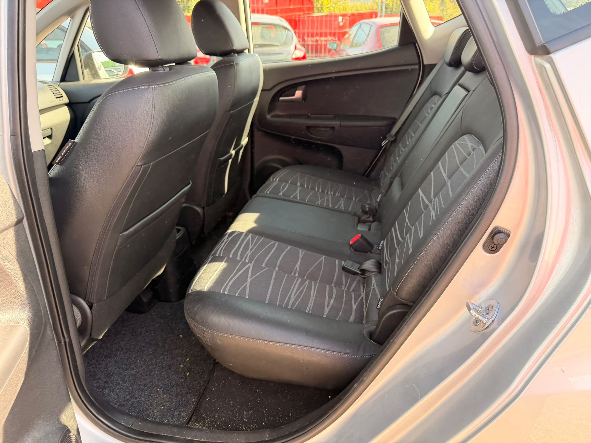 KIA Venga 1.6 CVVT _seven Automatic-image-8