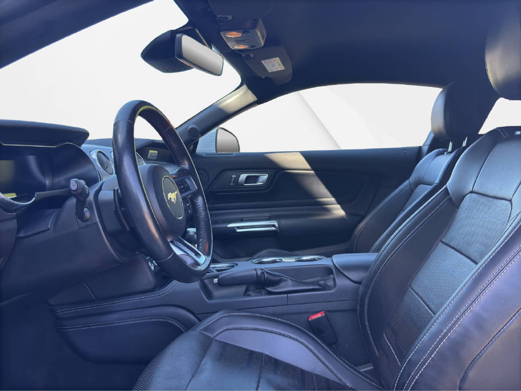 FORD Mustang Coupé 5.0 V8 GT-image-4