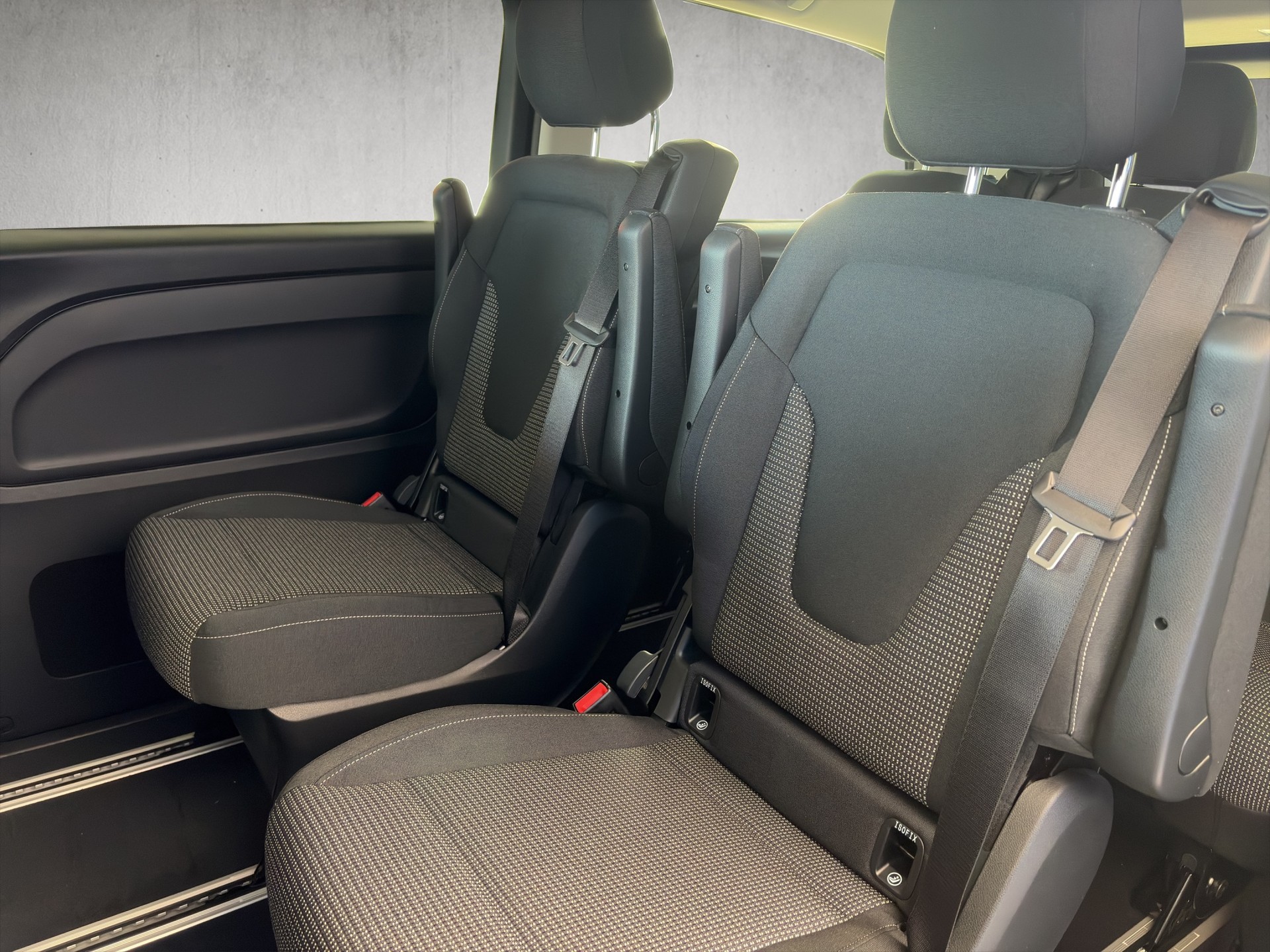 MERCEDES-BENZ Vito 116 CDI Lang Tourer 9G-Tronic 4M Select-image-10