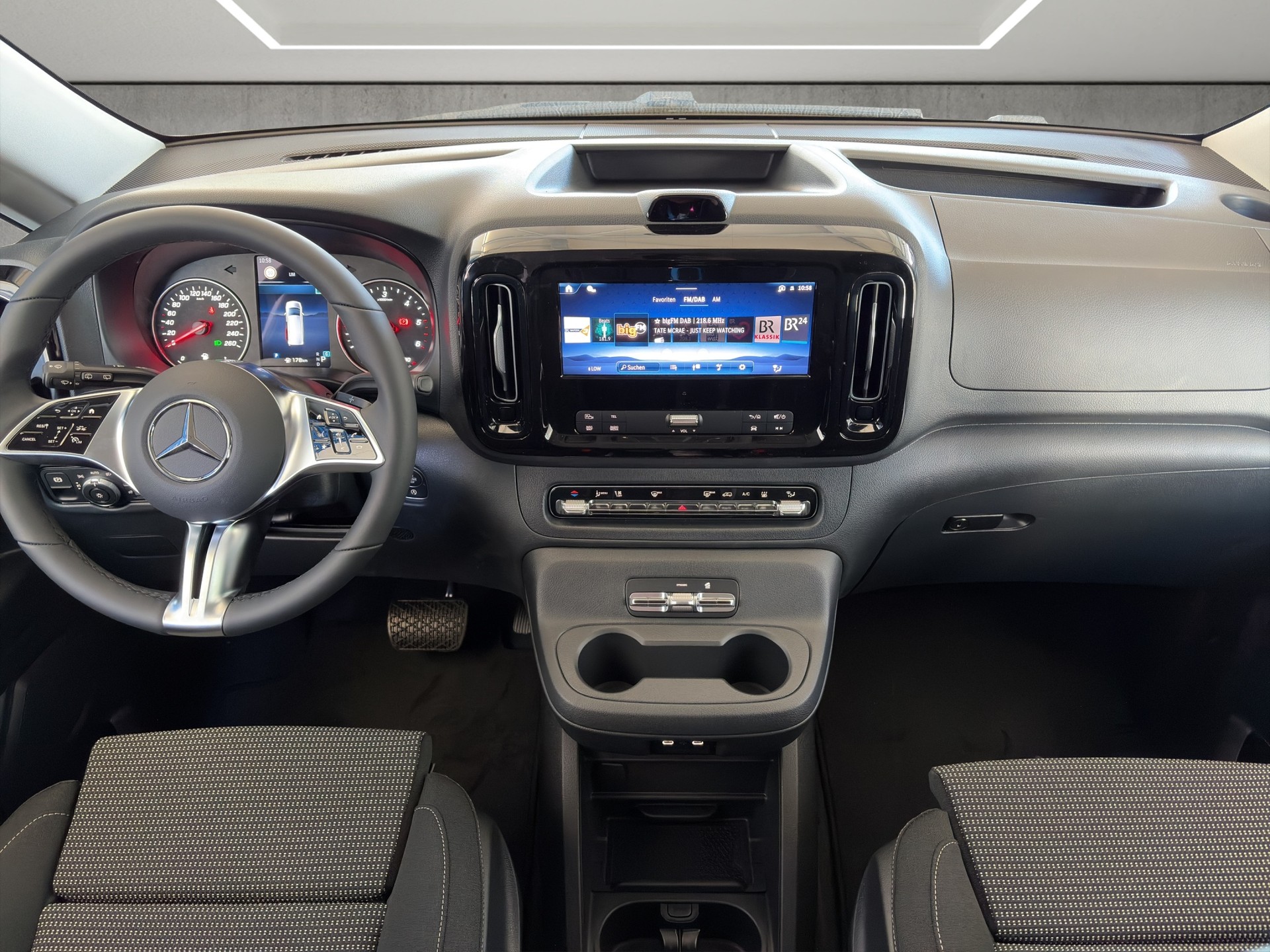MERCEDES-BENZ Vito 116 CDI Lang Tourer 9G-Tronic 4M Select-image-7