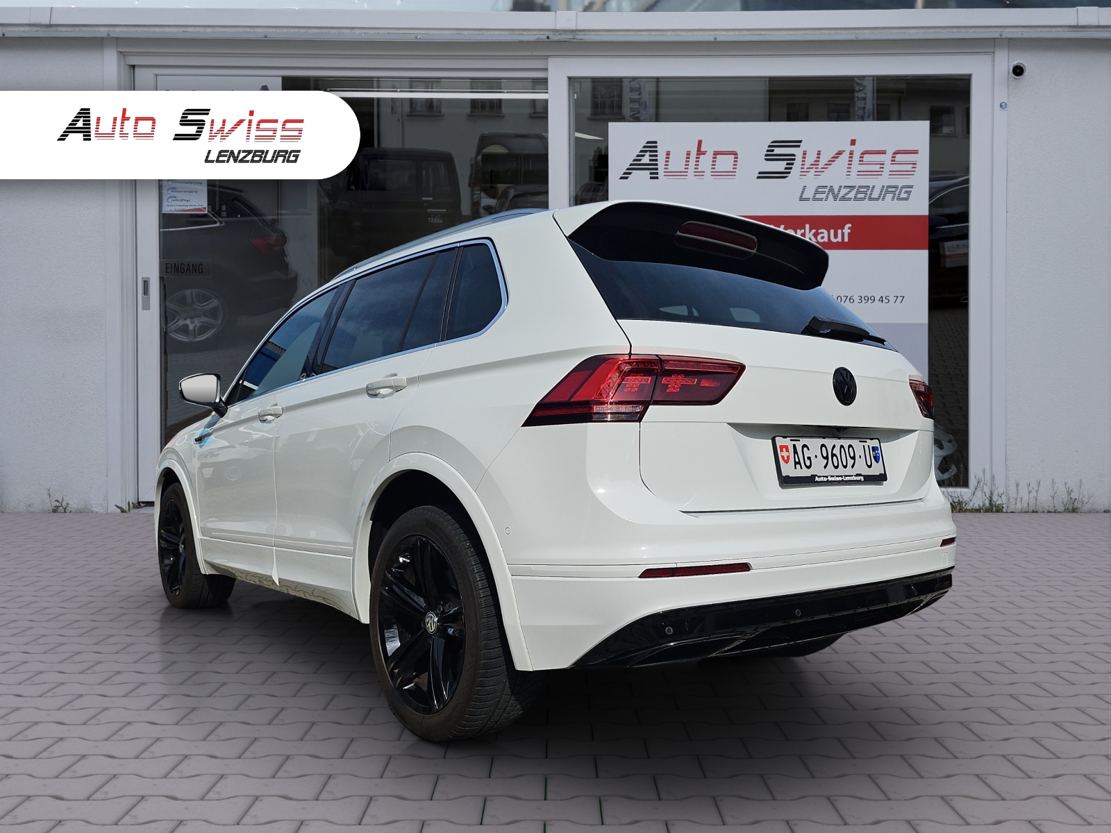 VW Tiguan 2.0 TDI SCR R-Line 4Motion DSG-image-2