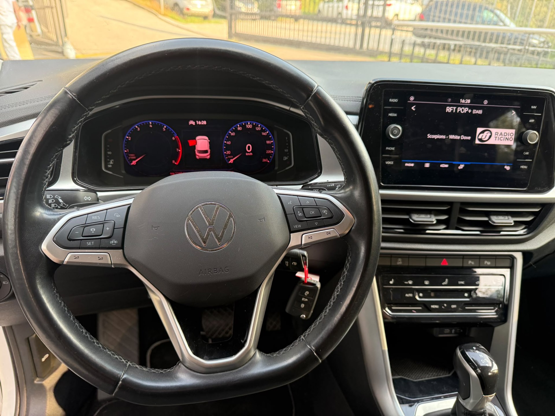 VW T-Roc 1.5 TSI EVO Style DSG-image-12
