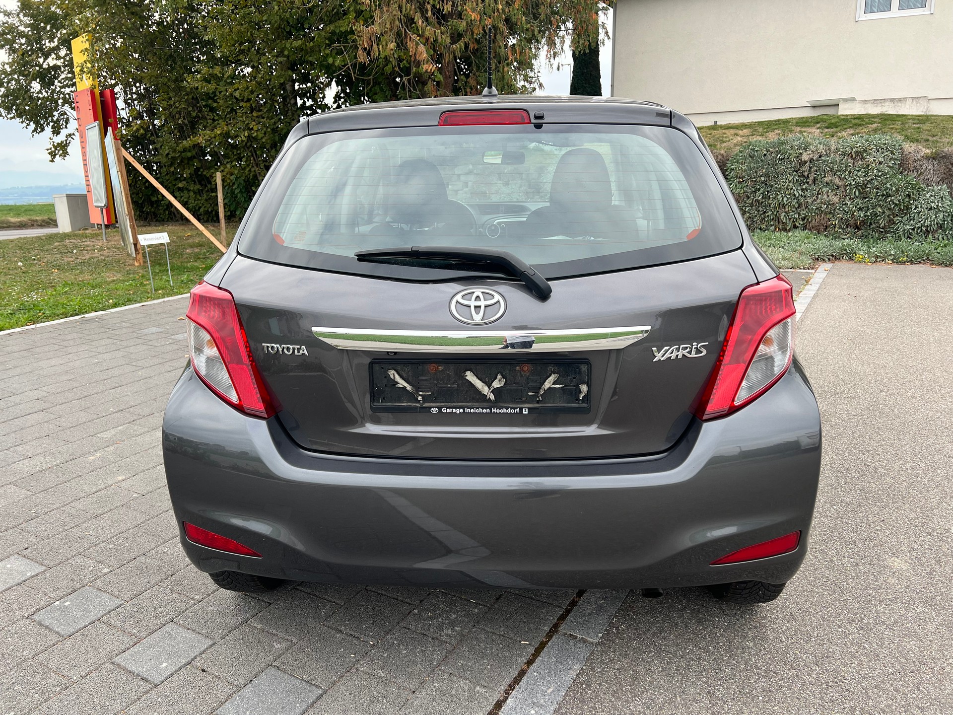 TOYOTA Yaris 1.33 Luna-image-5