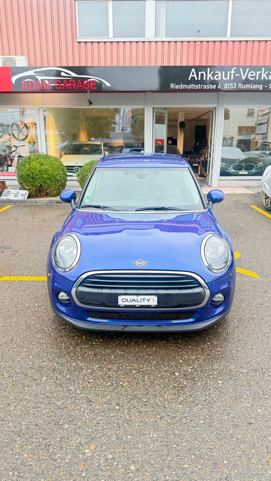 Car photo