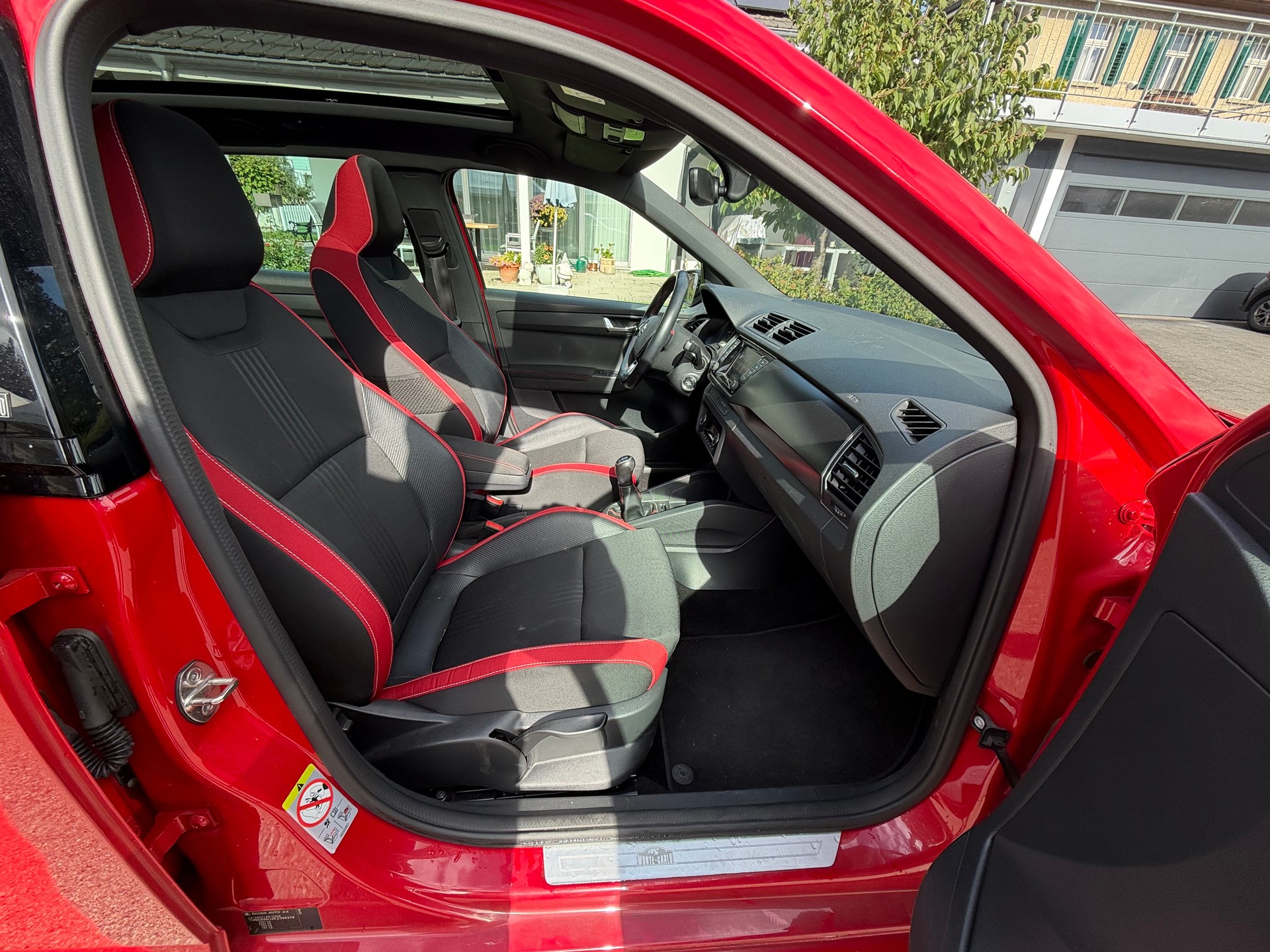 SKODA Fabia 1.0 MPI Monte Carlo-image-8