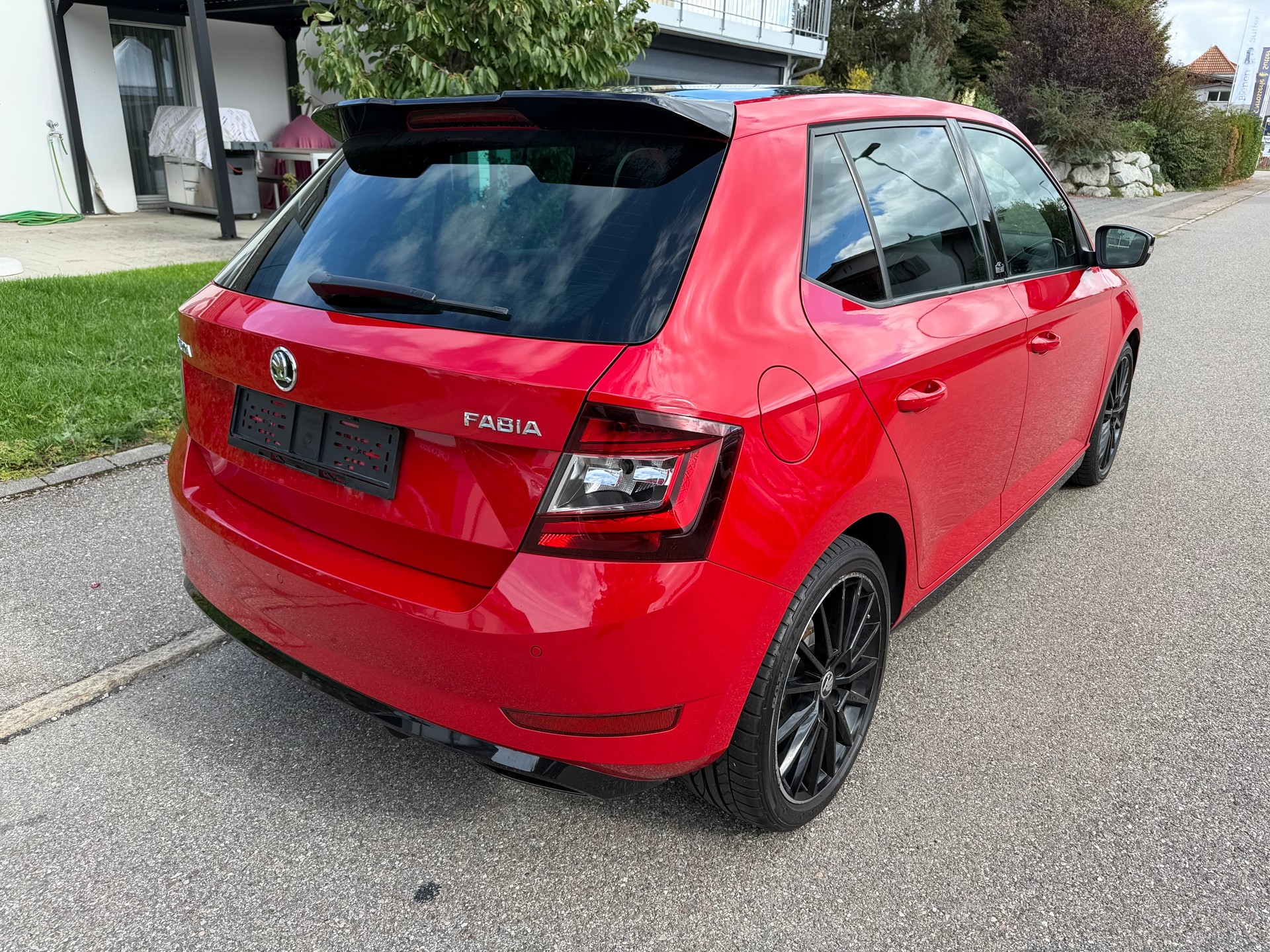 SKODA Fabia 1.0 MPI Monte Carlo-image-5