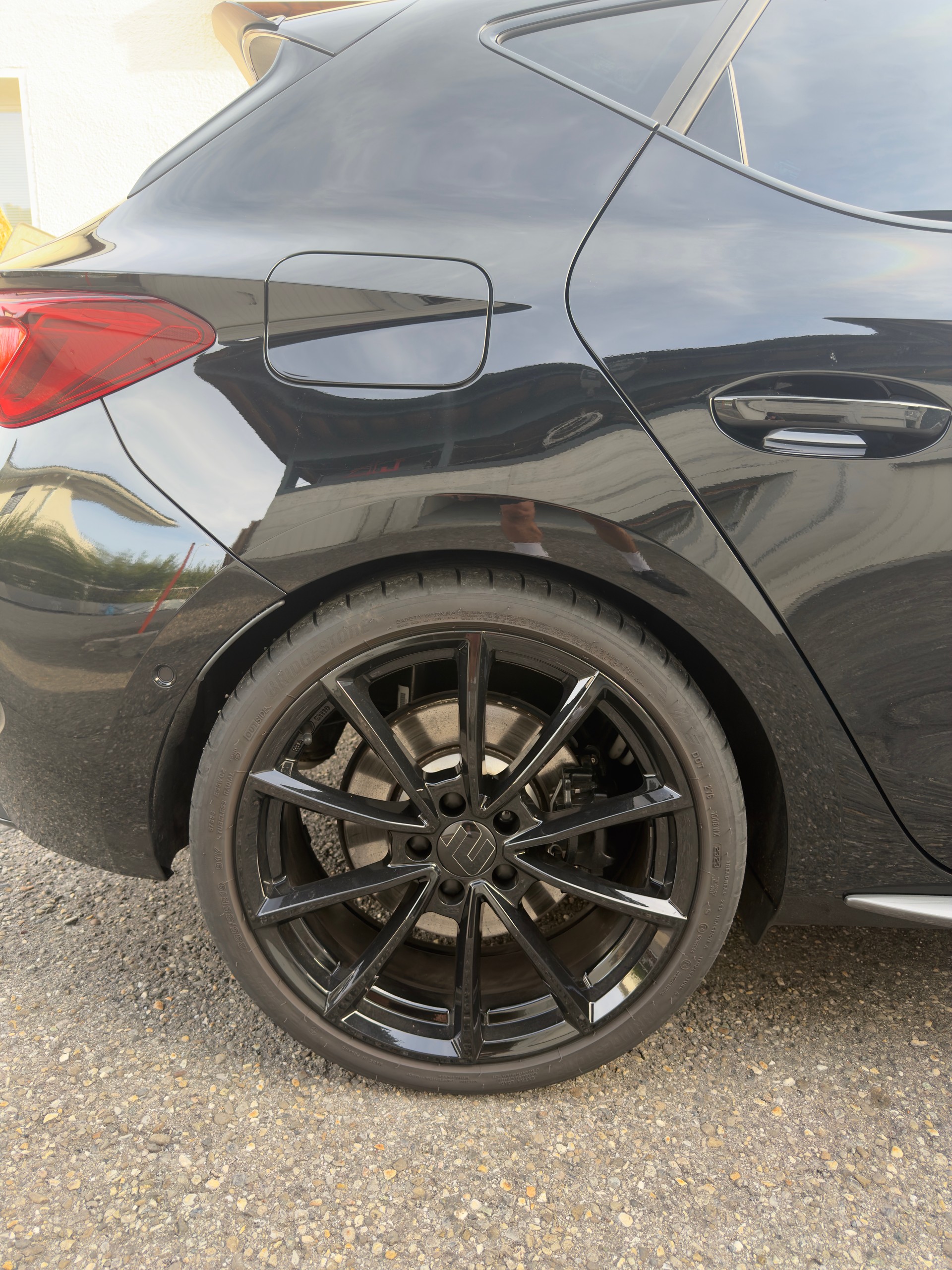 CUPRA 2.0 TSI 300 VZ DSG-image-6