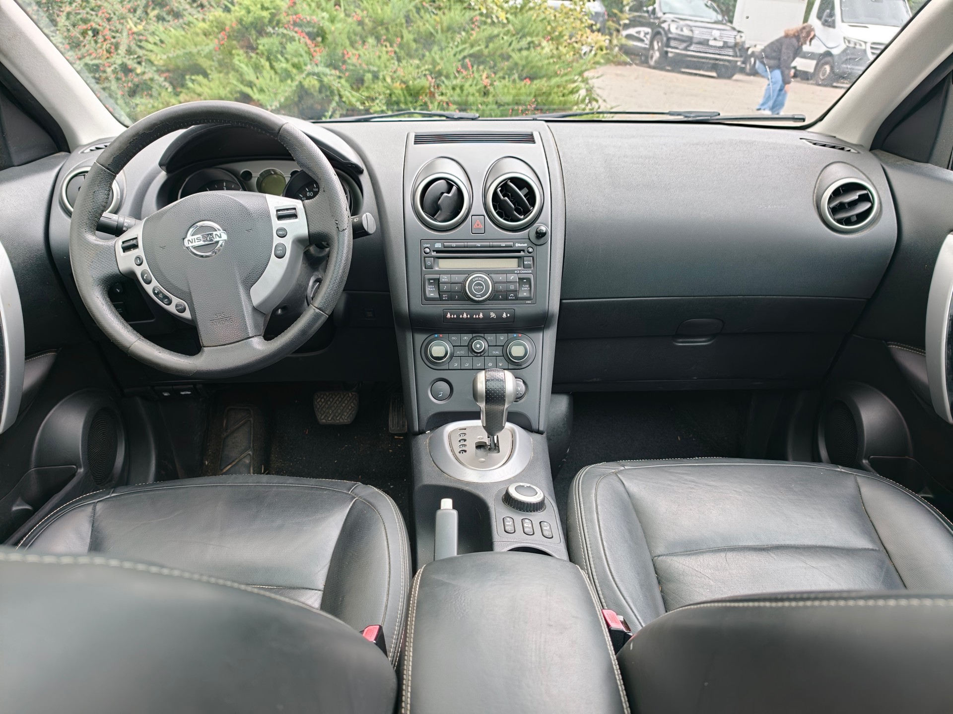 NISSAN Qashqai 2.0 dCi 4WD tekna Automatic-image-4