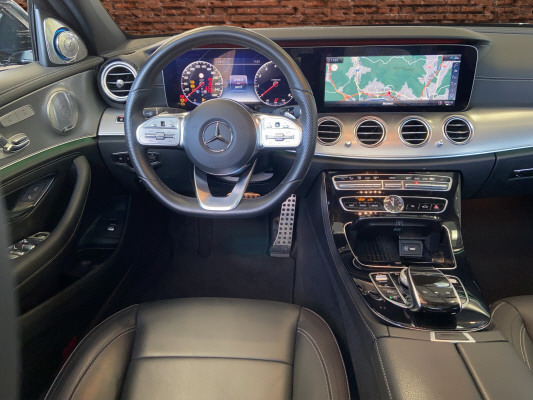 MERCEDES-BENZ E 200 AMG Line 4Matic-image-9