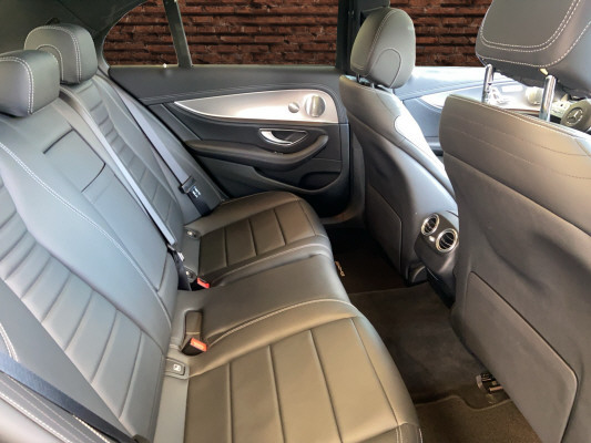 MERCEDES-BENZ E 200 AMG Line 4Matic-image-12