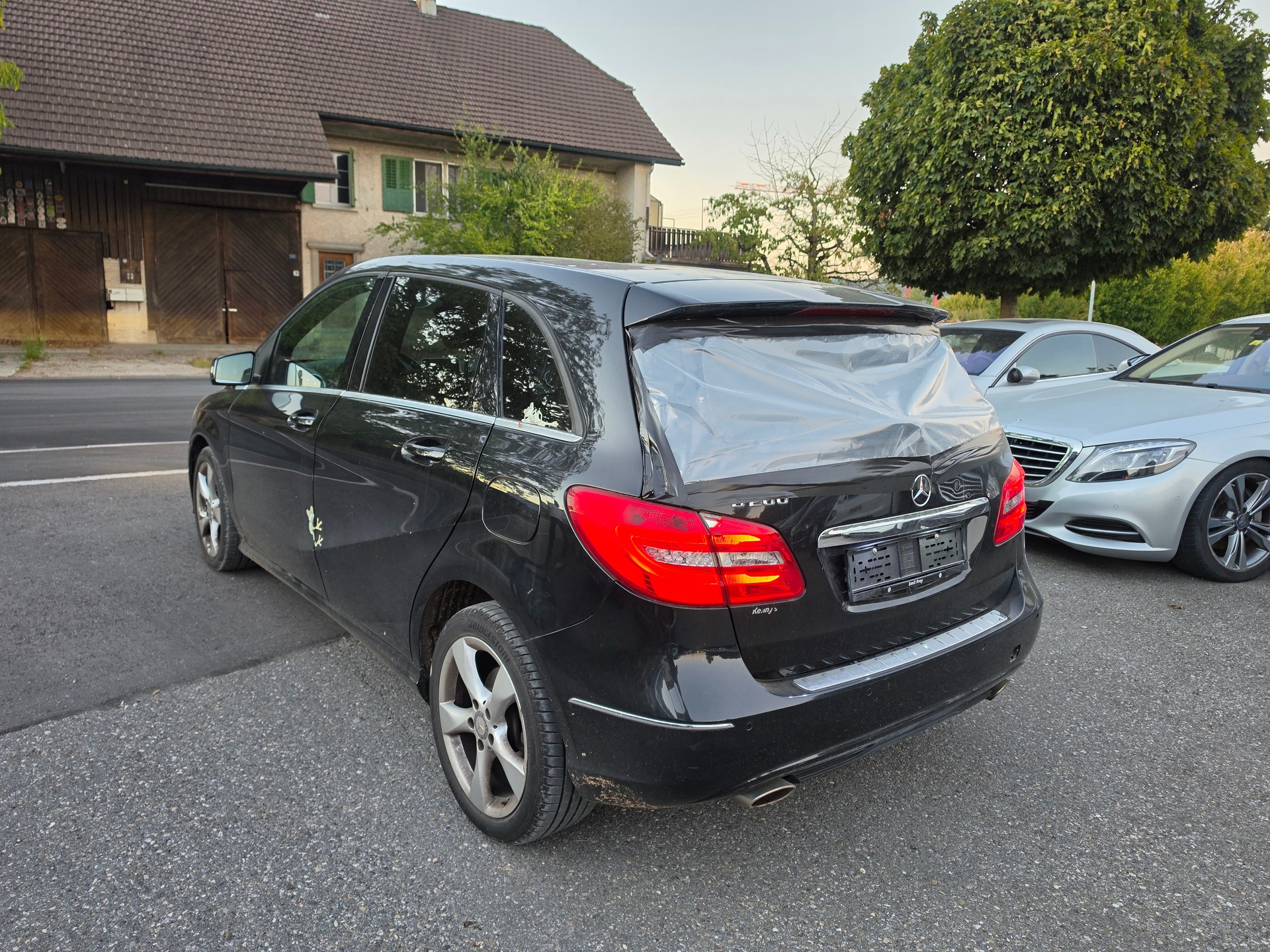 MERCEDES-BENZ B 200 7G-DCT-image-2