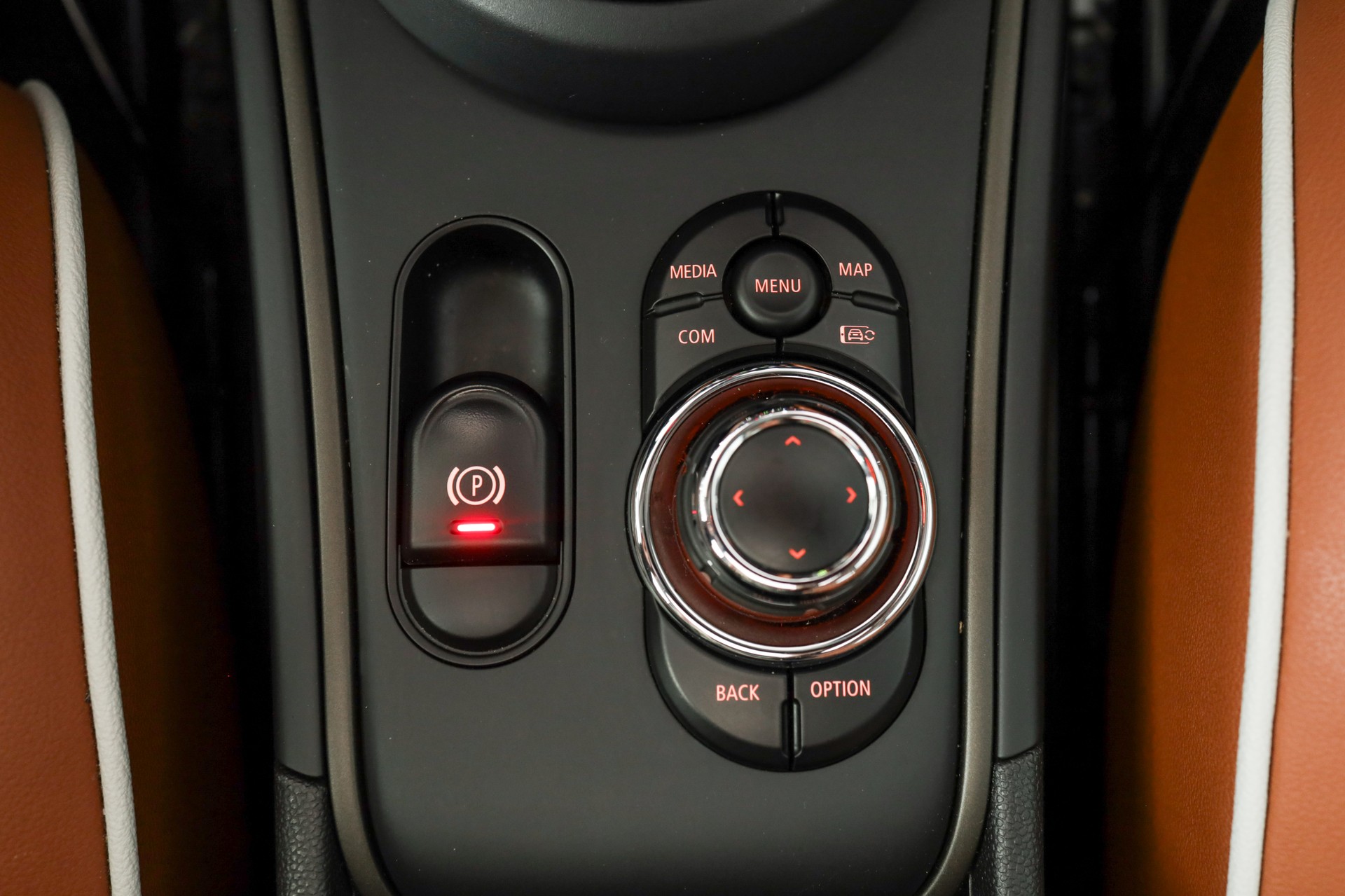 MINI Countryman Cooper S ALL4 Steptronic • Sage Green• Cuir Chester Malt Brown • Toit panoramique-image-22