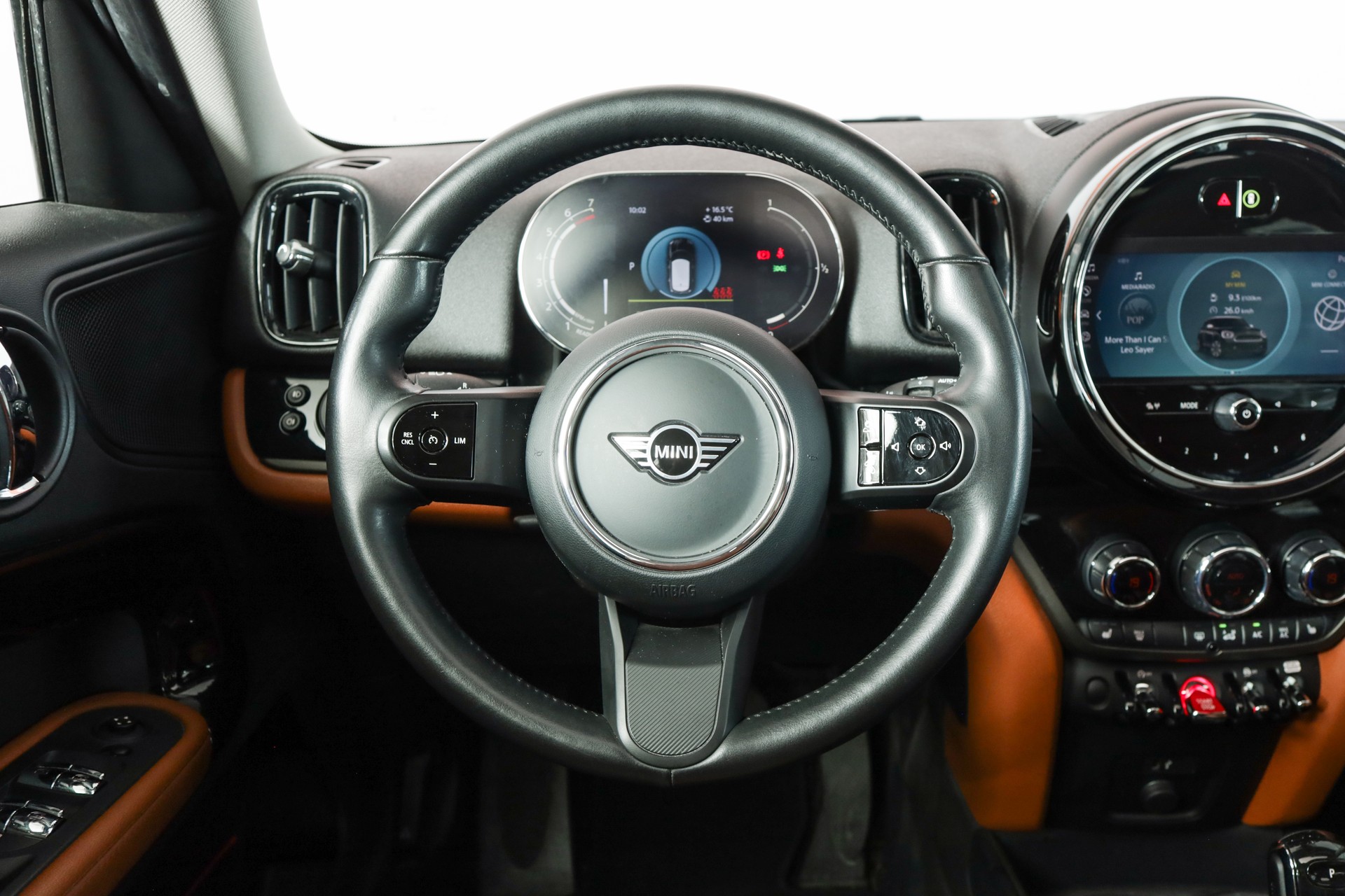 MINI Countryman Cooper S ALL4 Steptronic • Sage Green• Cuir Chester Malt Brown • Toit panoramique-image-13